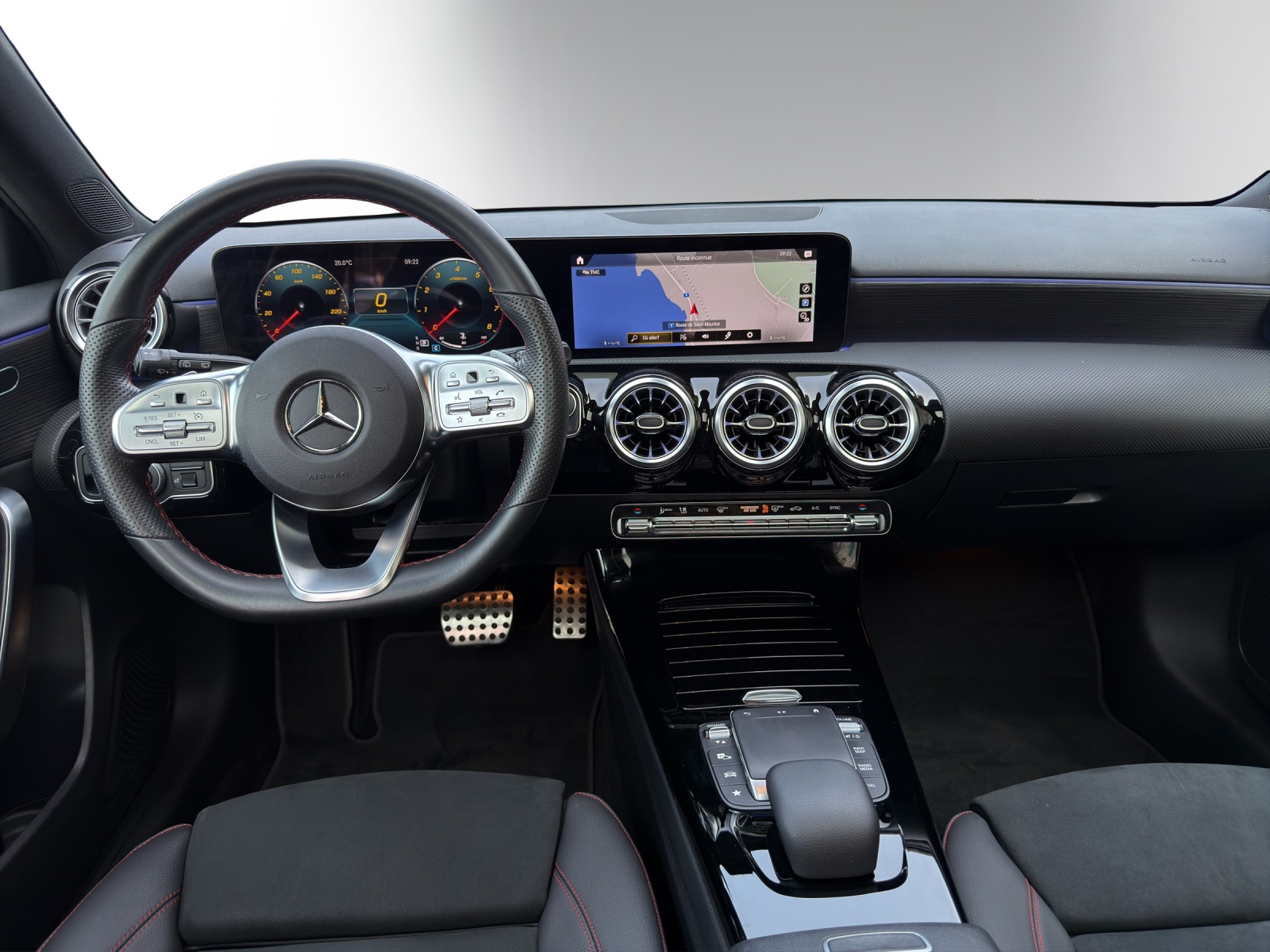 MERCEDES-BENZ A 200 7G-DCT-image-6