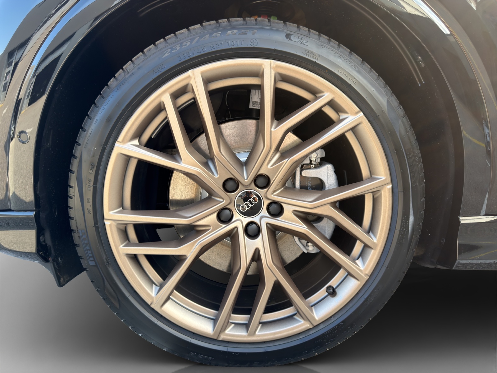 AUDI Q4 e-tron 45 Attraction quattro-image-15