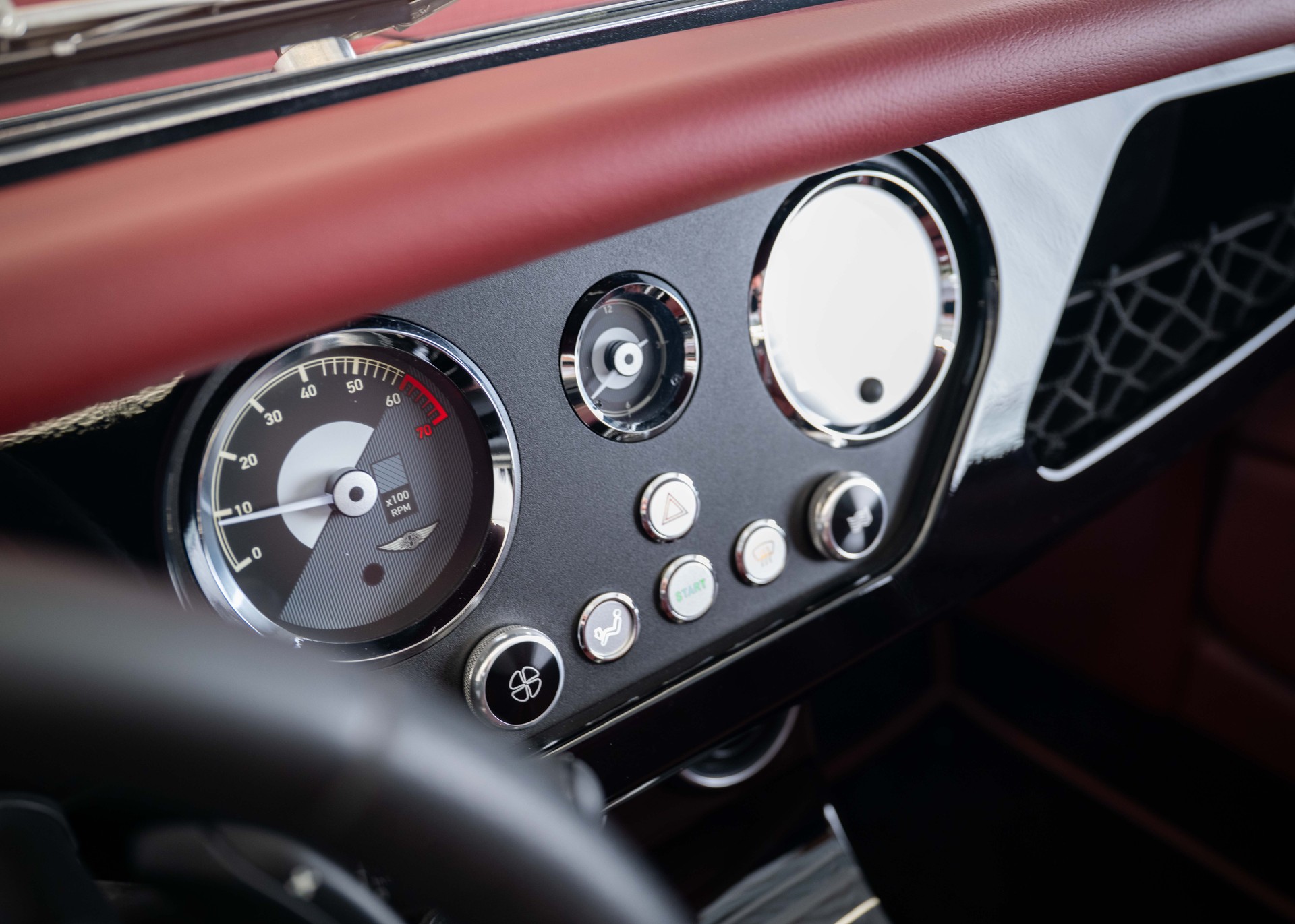 MORGAN Plus Four 2.0 (Swiss car, 1st hand, like new, BMW engine, automatic transmission)-image-28