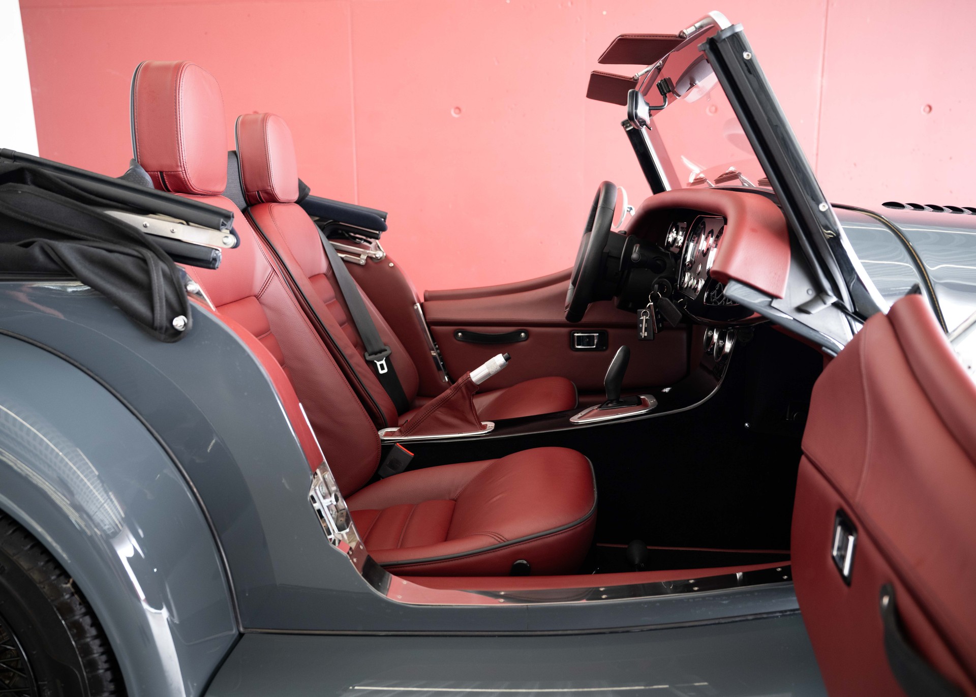 MORGAN Plus Four 2.0 (Swiss car, 1st hand, like new, BMW engine, automatic transmission)-image-25