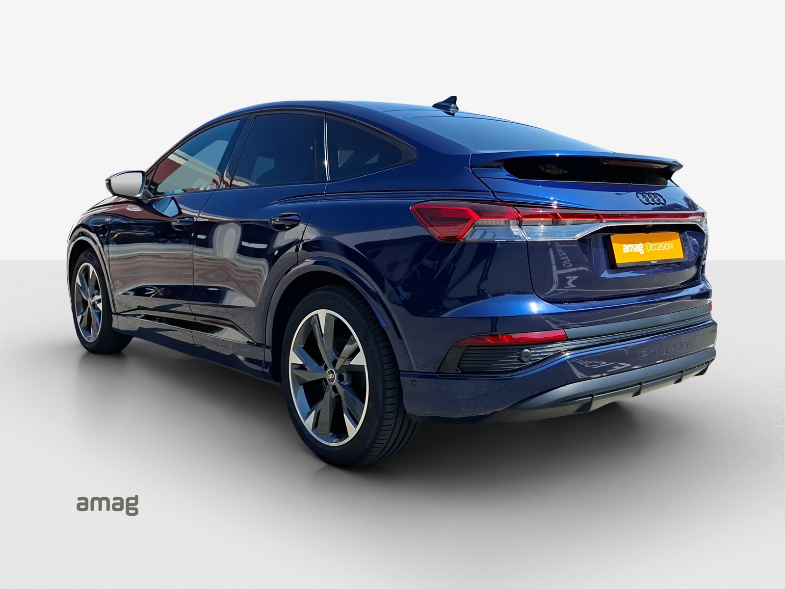 AUDI Q4 Sportback e-tron 50 quattro-image-2