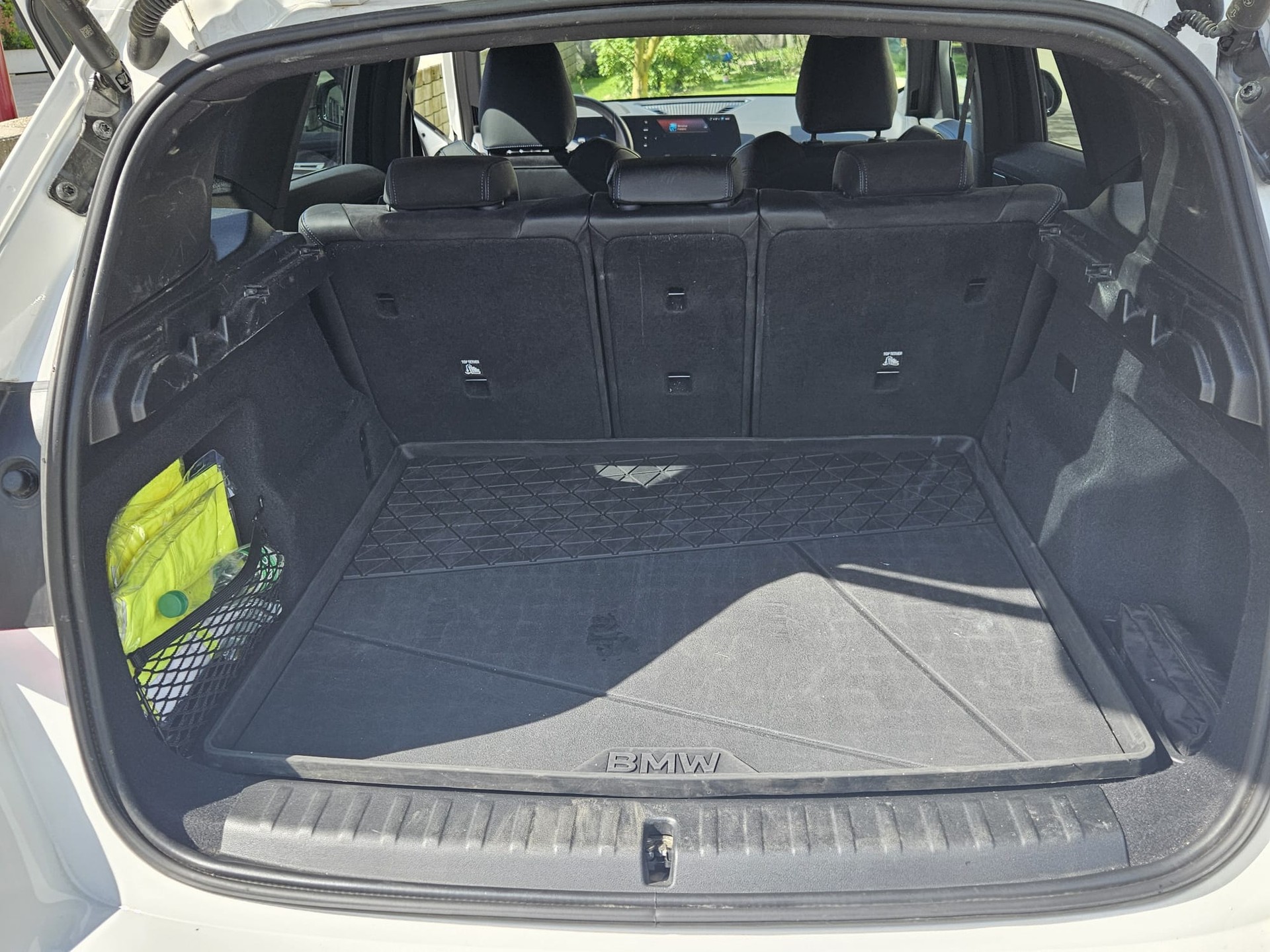 BMW 25e xDrive-image-4