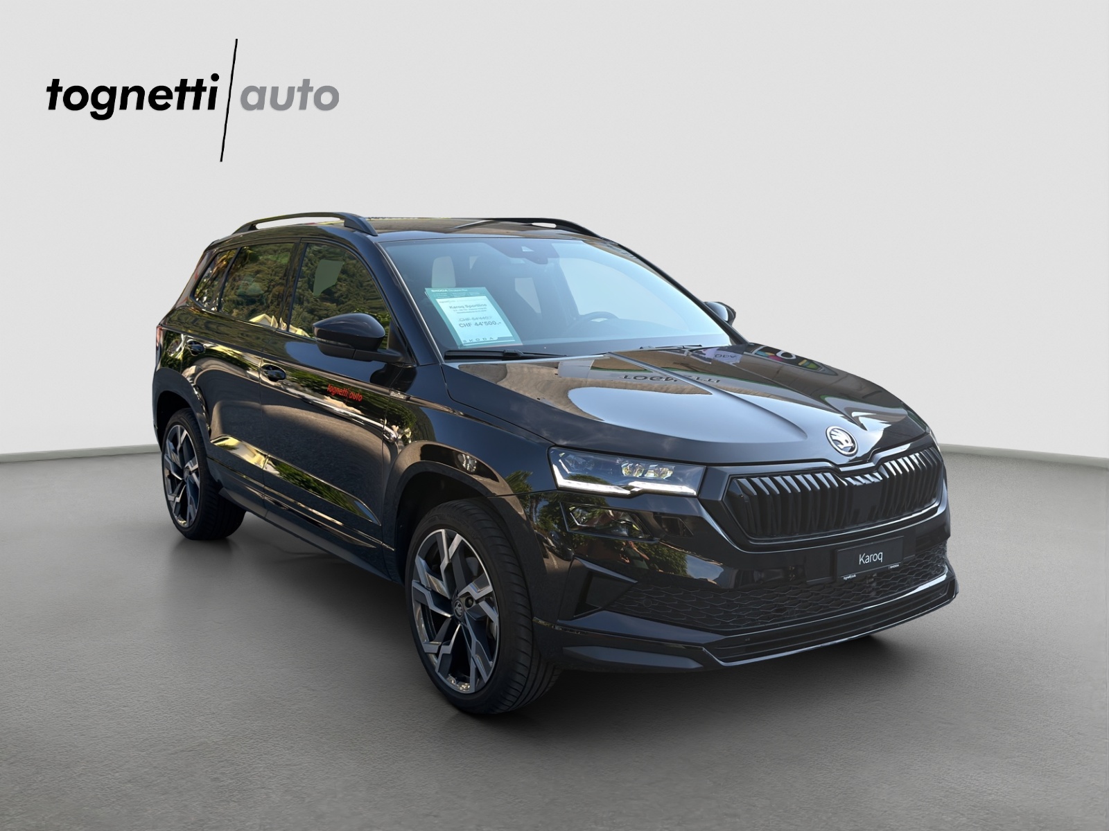 SKODA Karoq 2.0 TSI SportLine 4x4 DSG-image-1