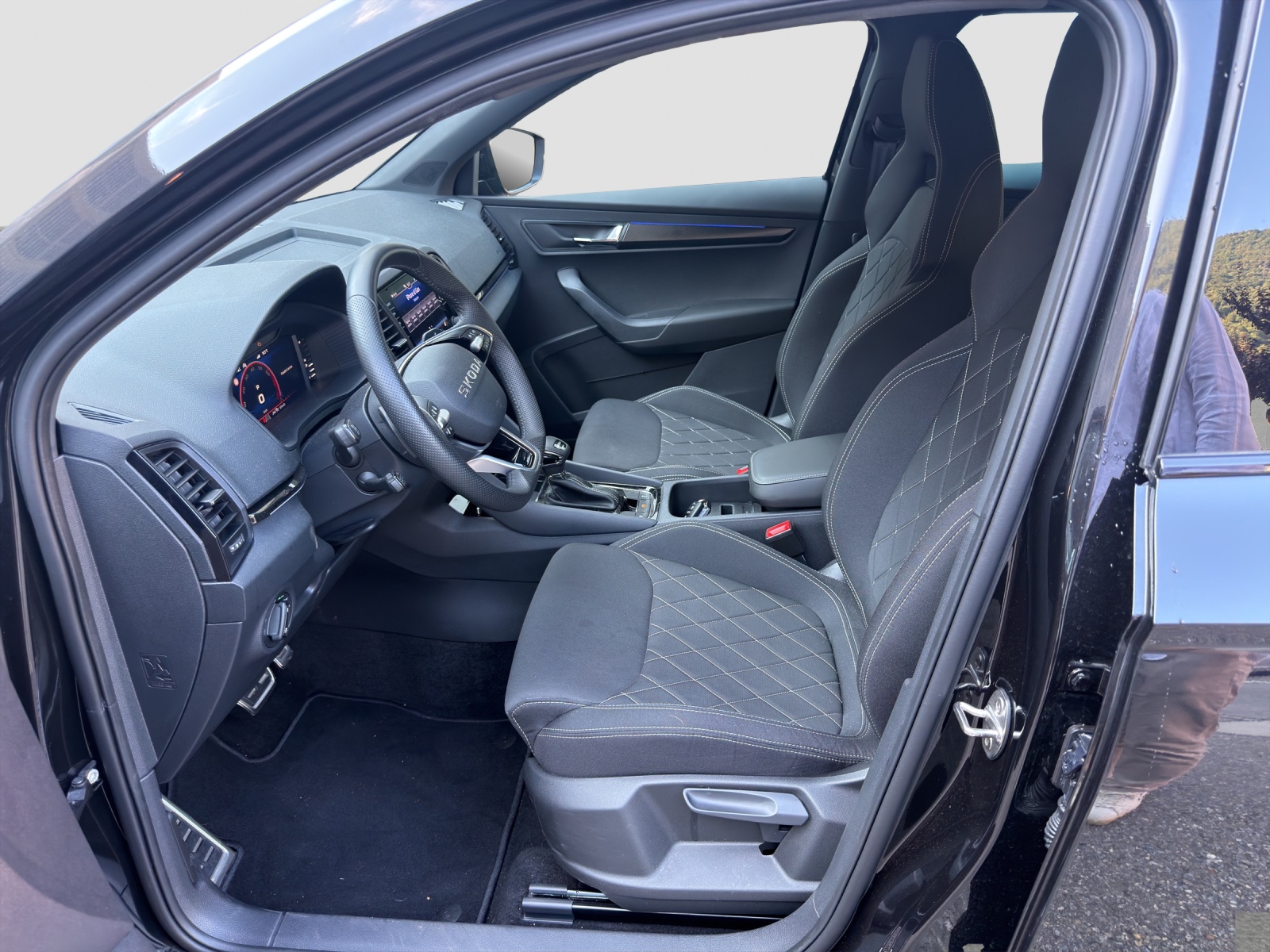SKODA Karoq 2.0 TSI SportLine 4x4 DSG-image-7