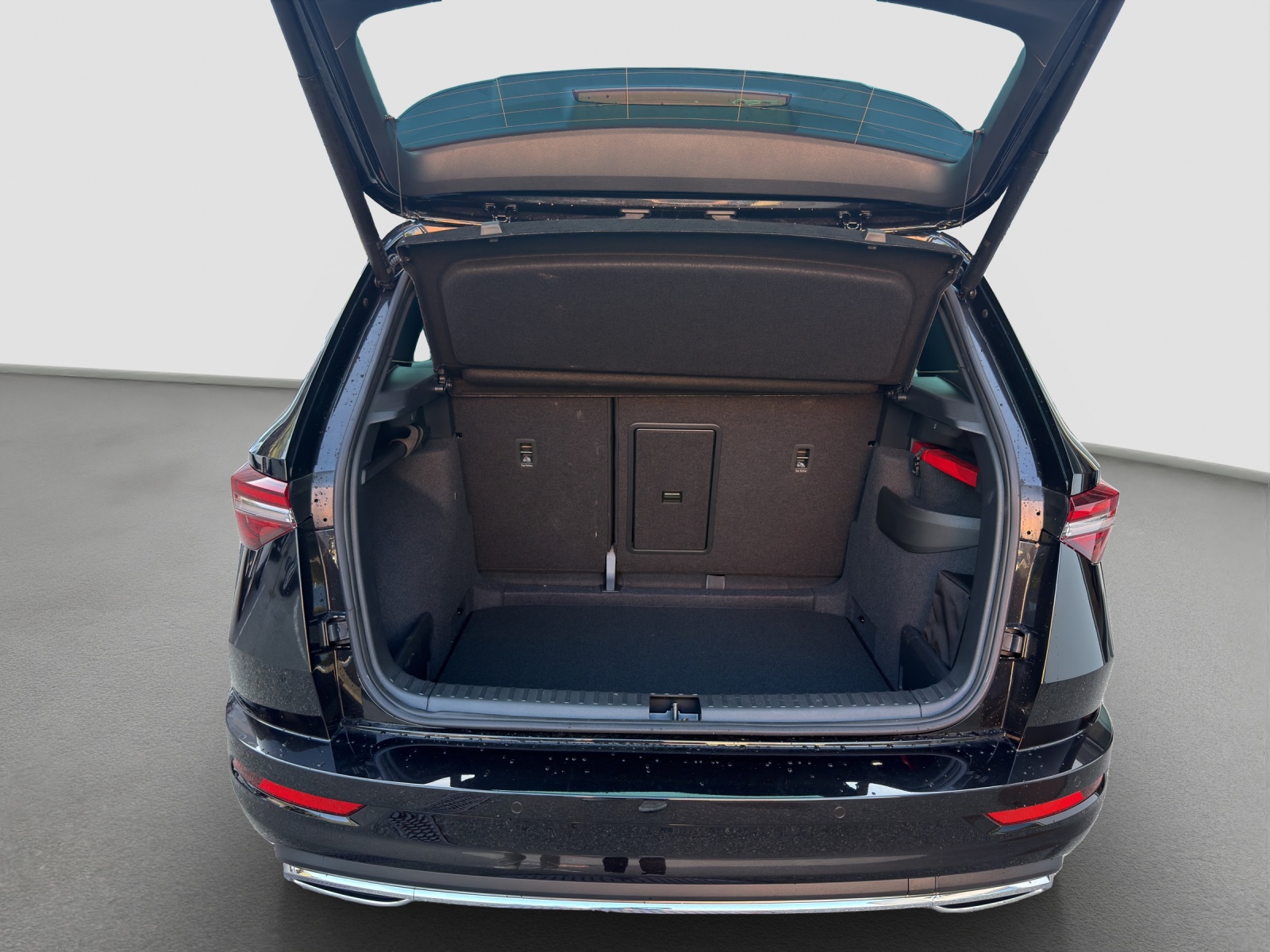 SKODA Karoq 2.0 TSI SportLine 4x4 DSG-image-9