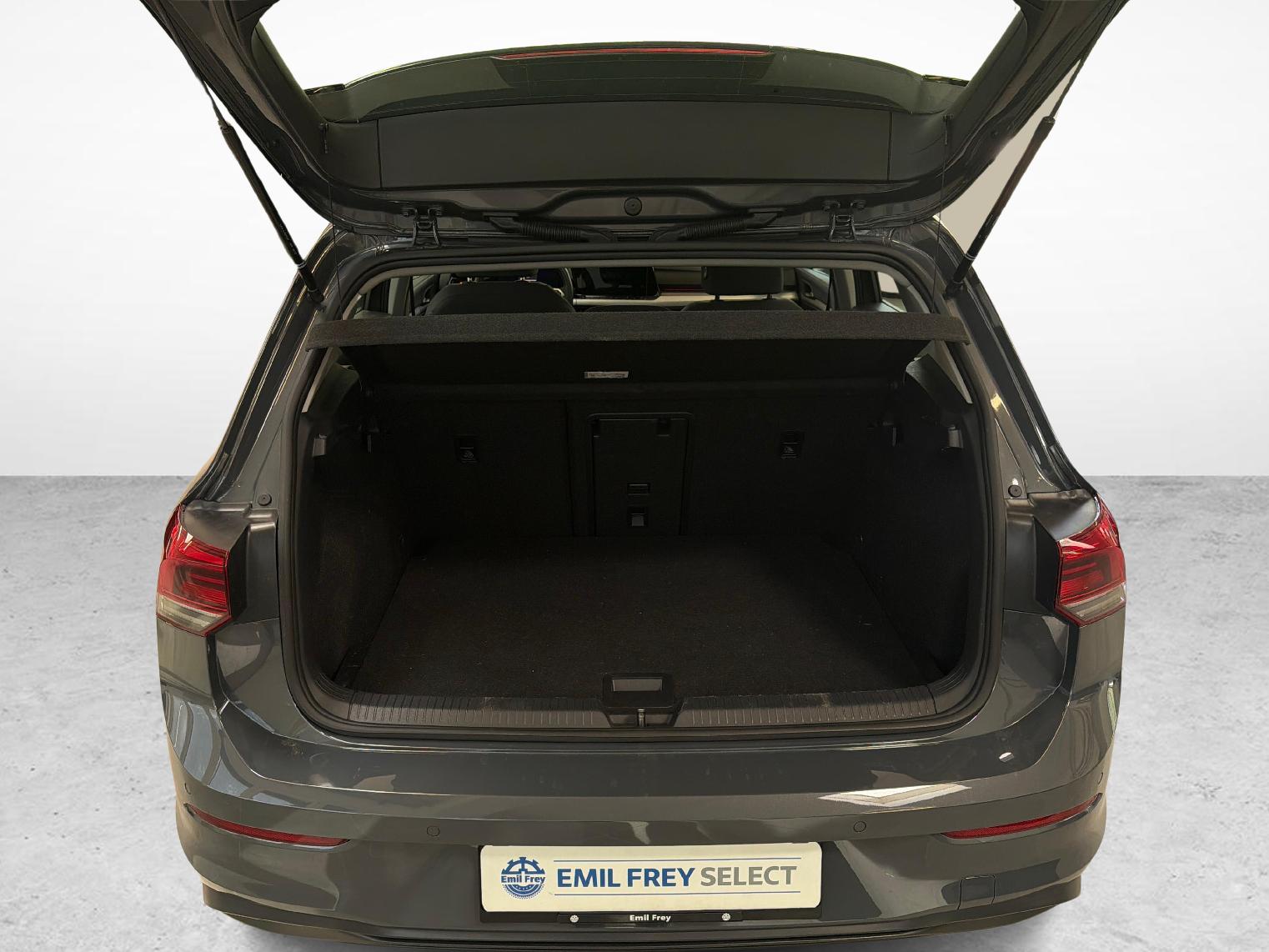 VW Golf VIII 1.5 eTSI Life DSG - Ruote invernali incluse-image-11