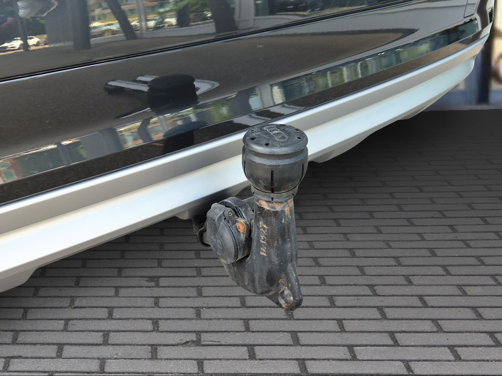 AUDI A4 allroad 3.0 TDI quattro S-tronic Manhattangrau Metallic-image-18