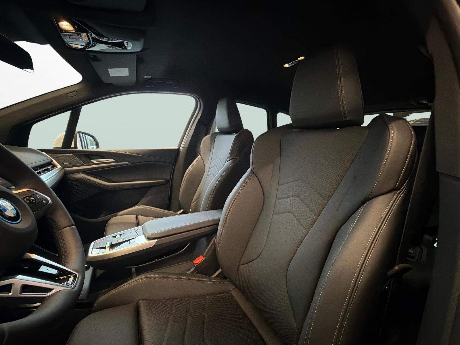 BMW 230e xDrive paddles Active Tourer-image-9