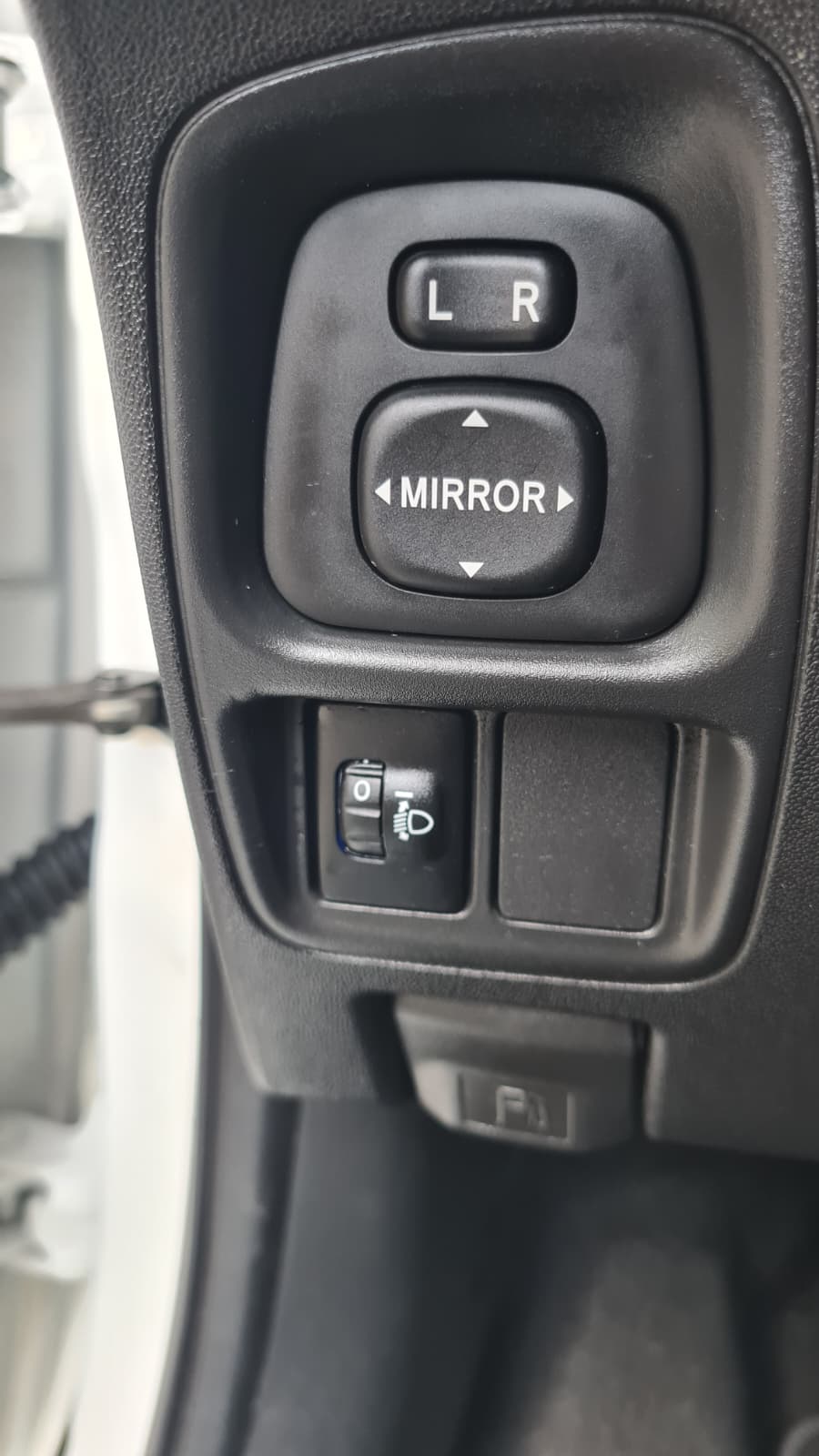 TOYOTA Aygo 1.0 VVT-i Trend X-shift ** RF-Kamera ** Airbag ** Klimaanlage ** DAB-Radio ** LTZ NFK 05.03.2026 **-image-10