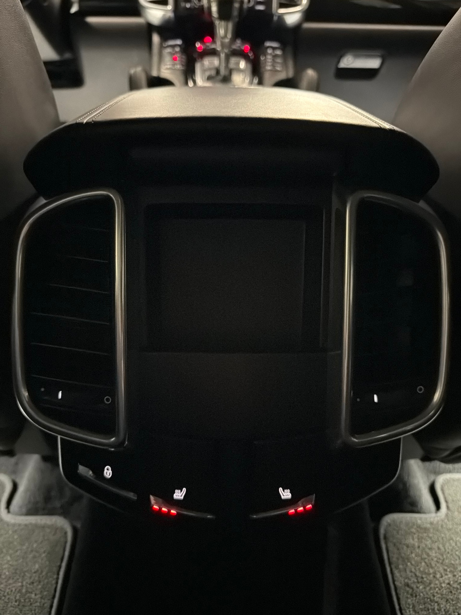 PORSCHE Cayenne Turbo-image-13