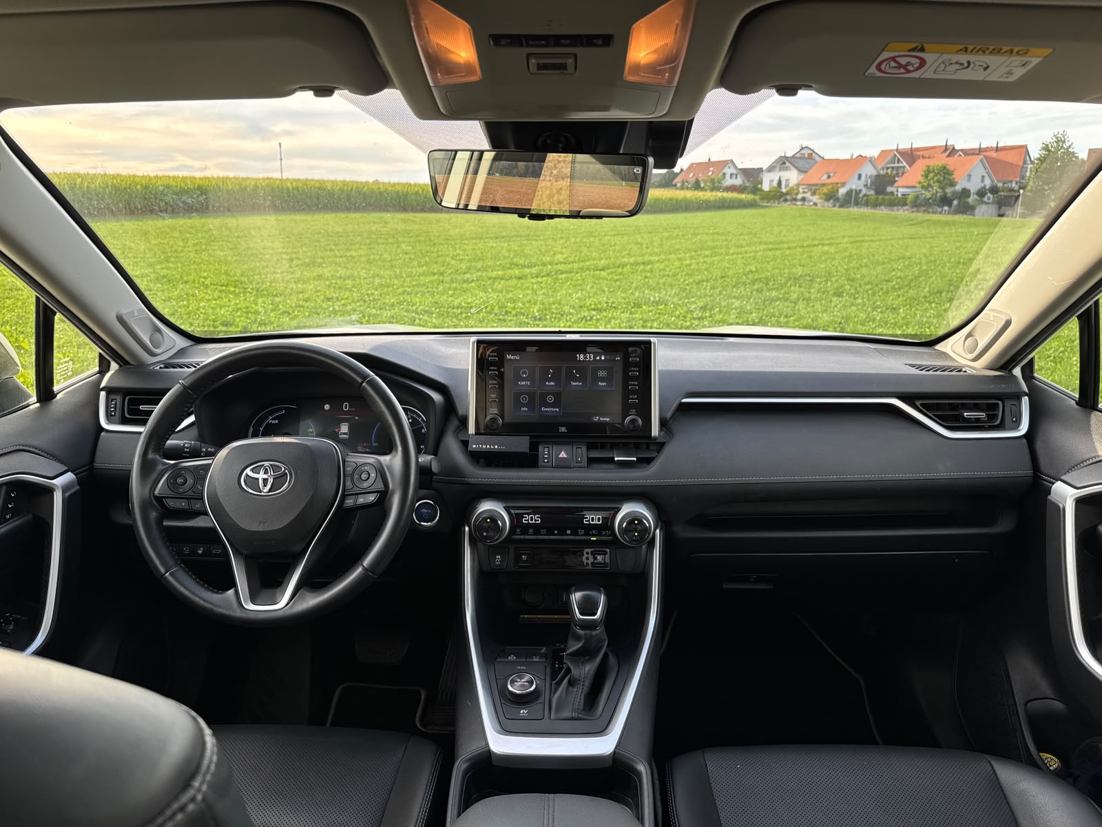 TOYOTA 2.5 HEV Premium-image-2