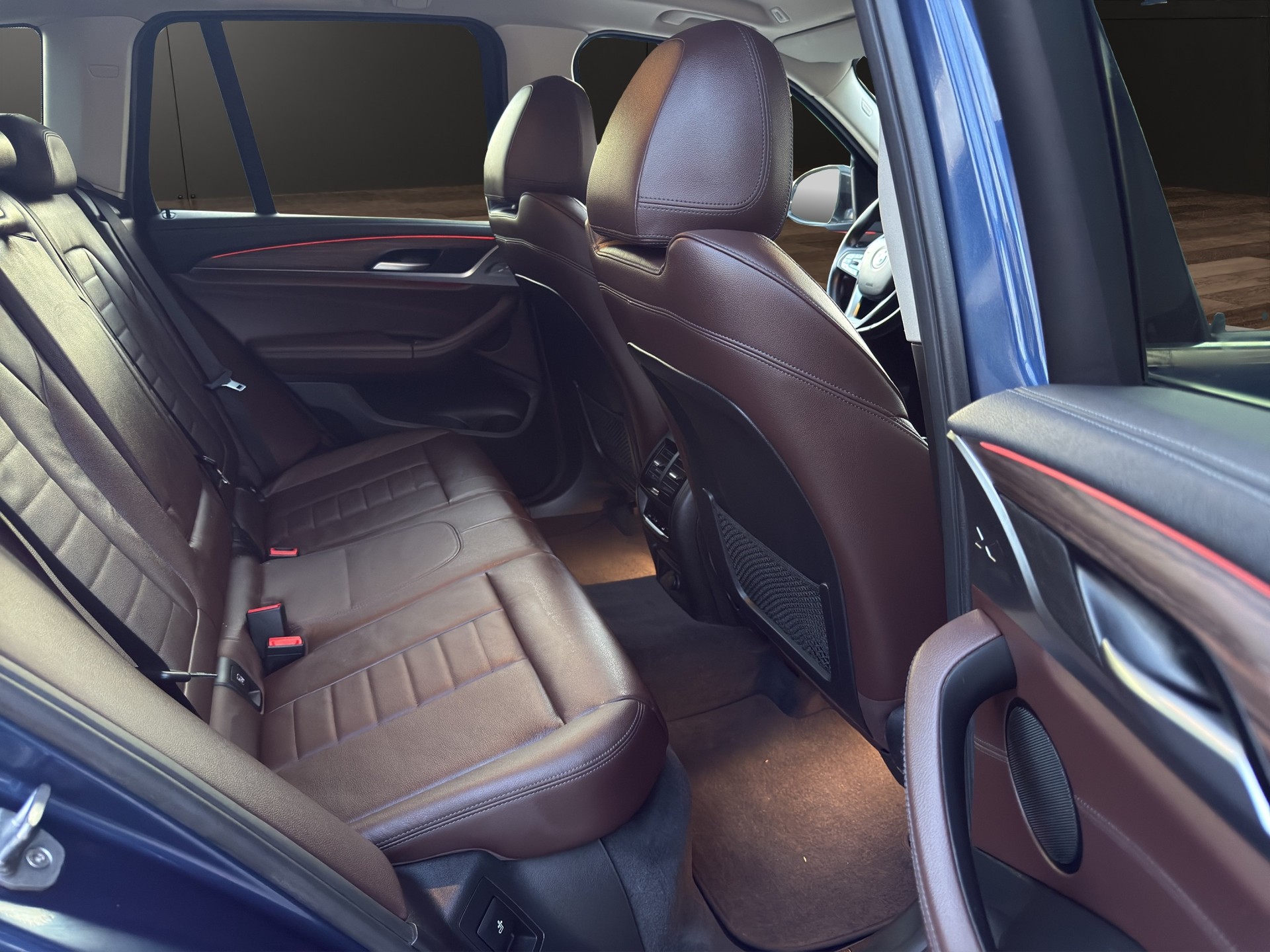BMW X3 xDrive 20d Individual Luxury Line Steptronic-image-13