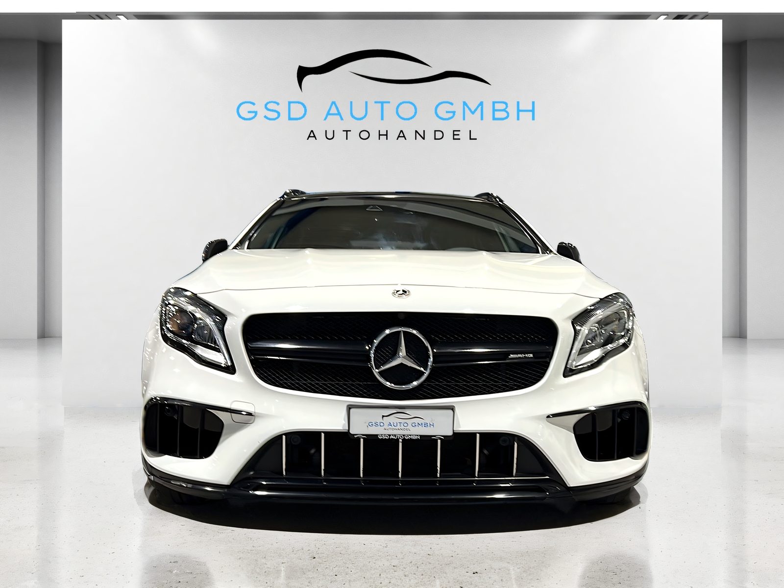 MERCEDES-BENZ GLA 45 AMG 4Matic 7G-DCT**Panodach,Rückfahrtkamera,Frisch ab MFK**-image-1