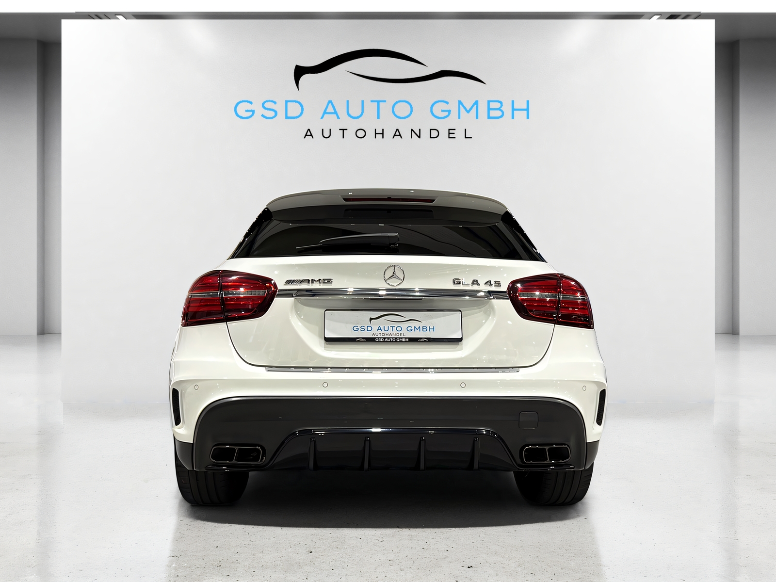 MERCEDES-BENZ GLA 45 AMG 4Matic 7G-DCT**Panodach,Rückfahrtkamera,Frisch ab MFK**-image-3