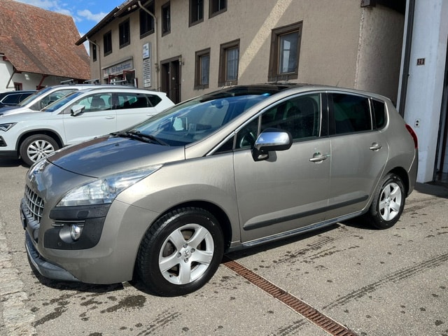 PEUGEOT 3008 1.6 VTi 156 Platinum-showroom-element-1