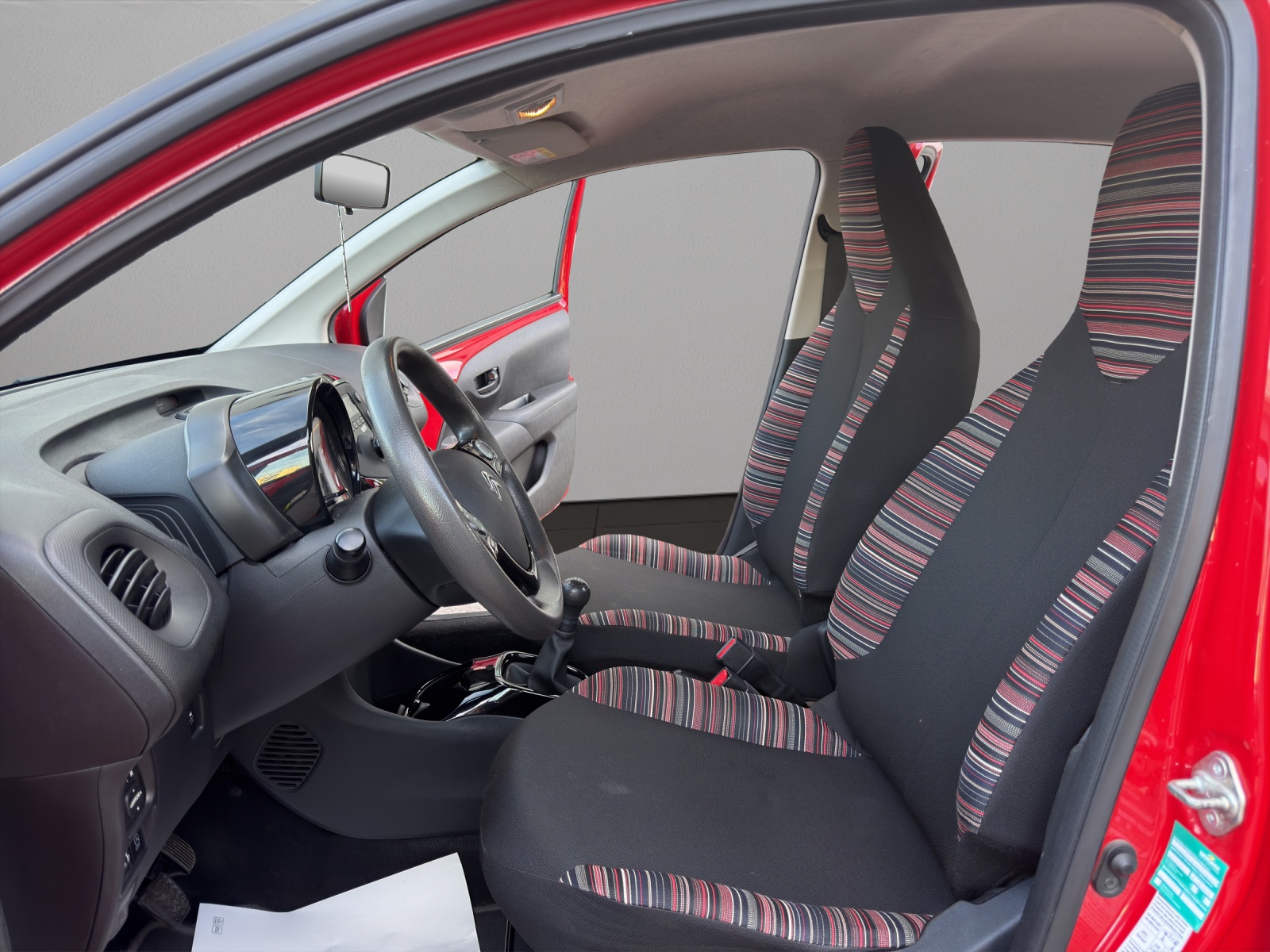 CITROEN C1 1.0 VTi Shine Stop&Start-image-8