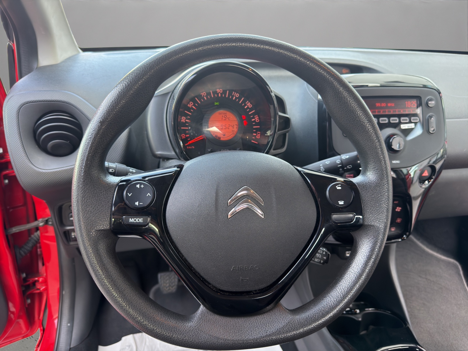 CITROEN C1 1.0 VTi Shine Stop&Start-image-9