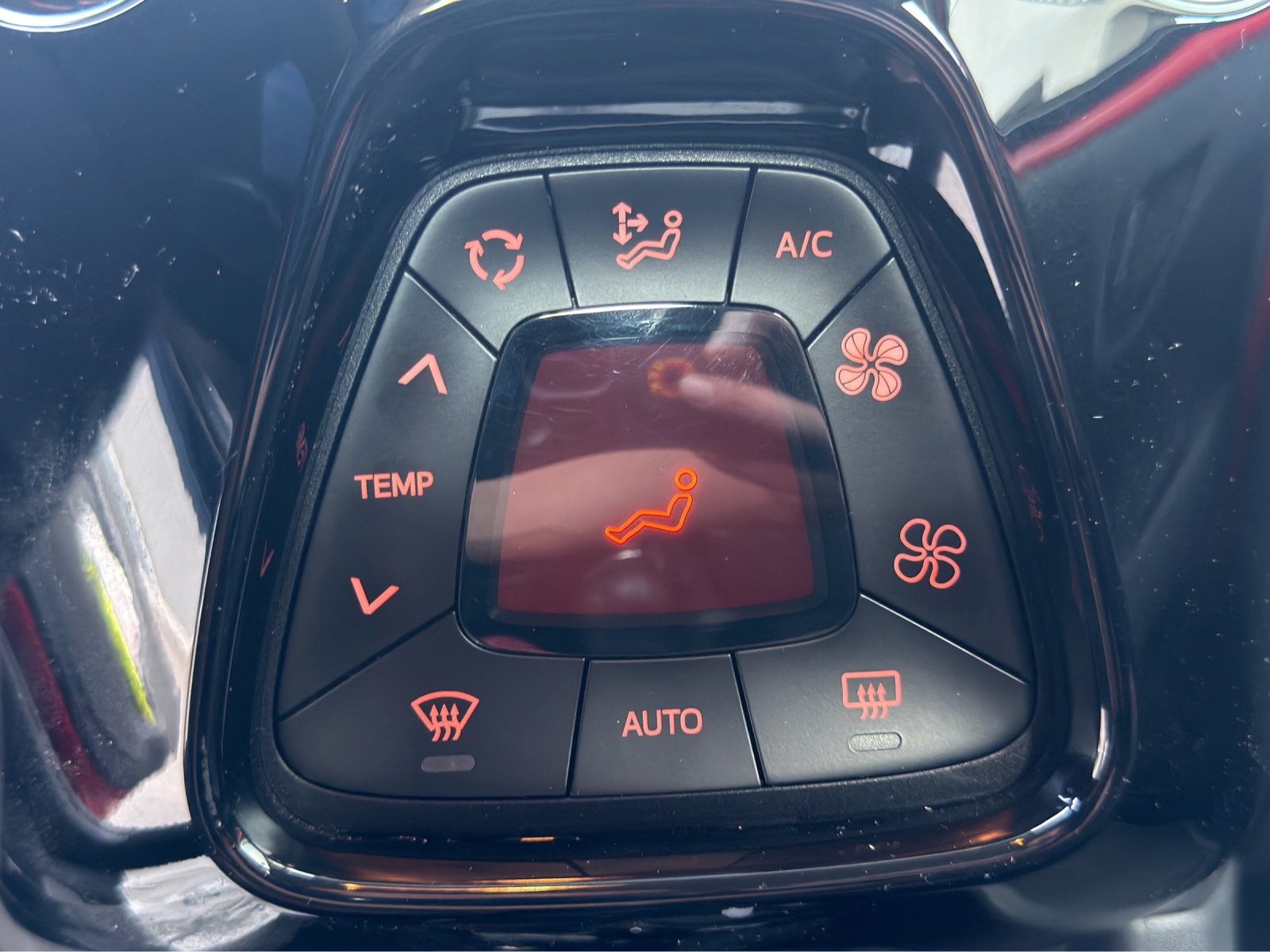 CITROEN C1 1.0 VTi Shine Stop&Start-image-27