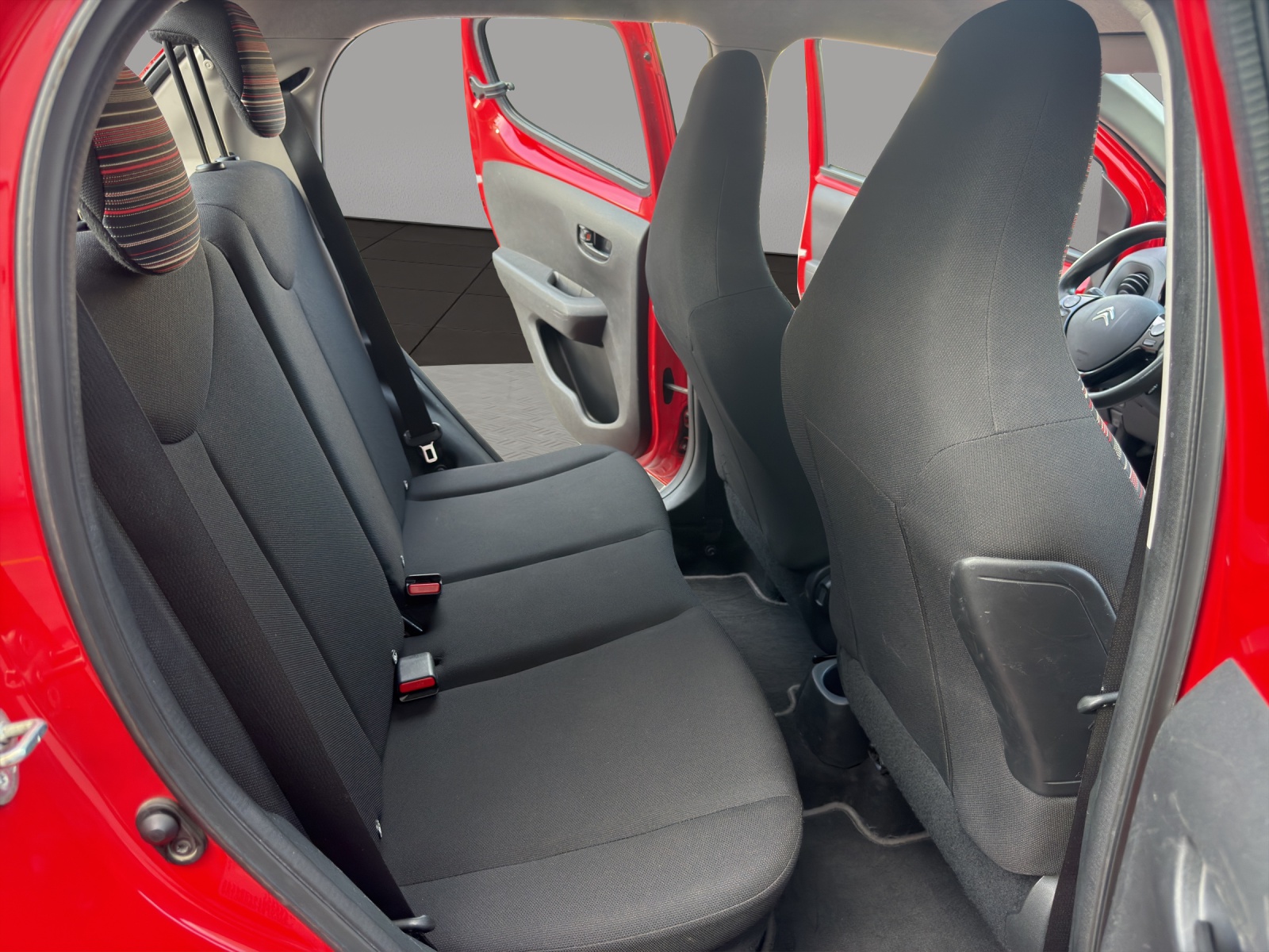 CITROEN C1 1.0 VTi Shine Stop&Start-image-17