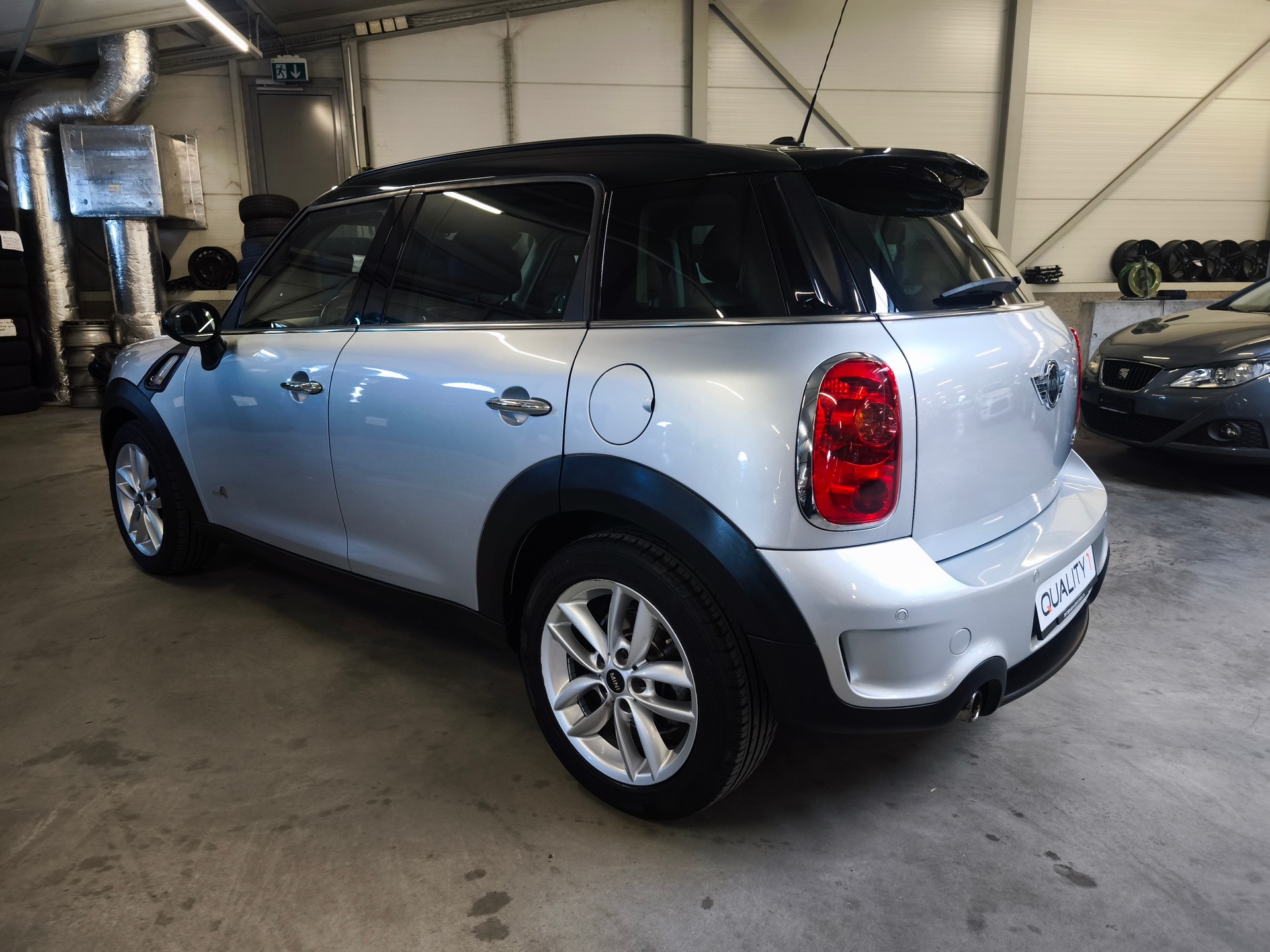 MINI Countryman Cooper S ALL4 Steptronic-image-4