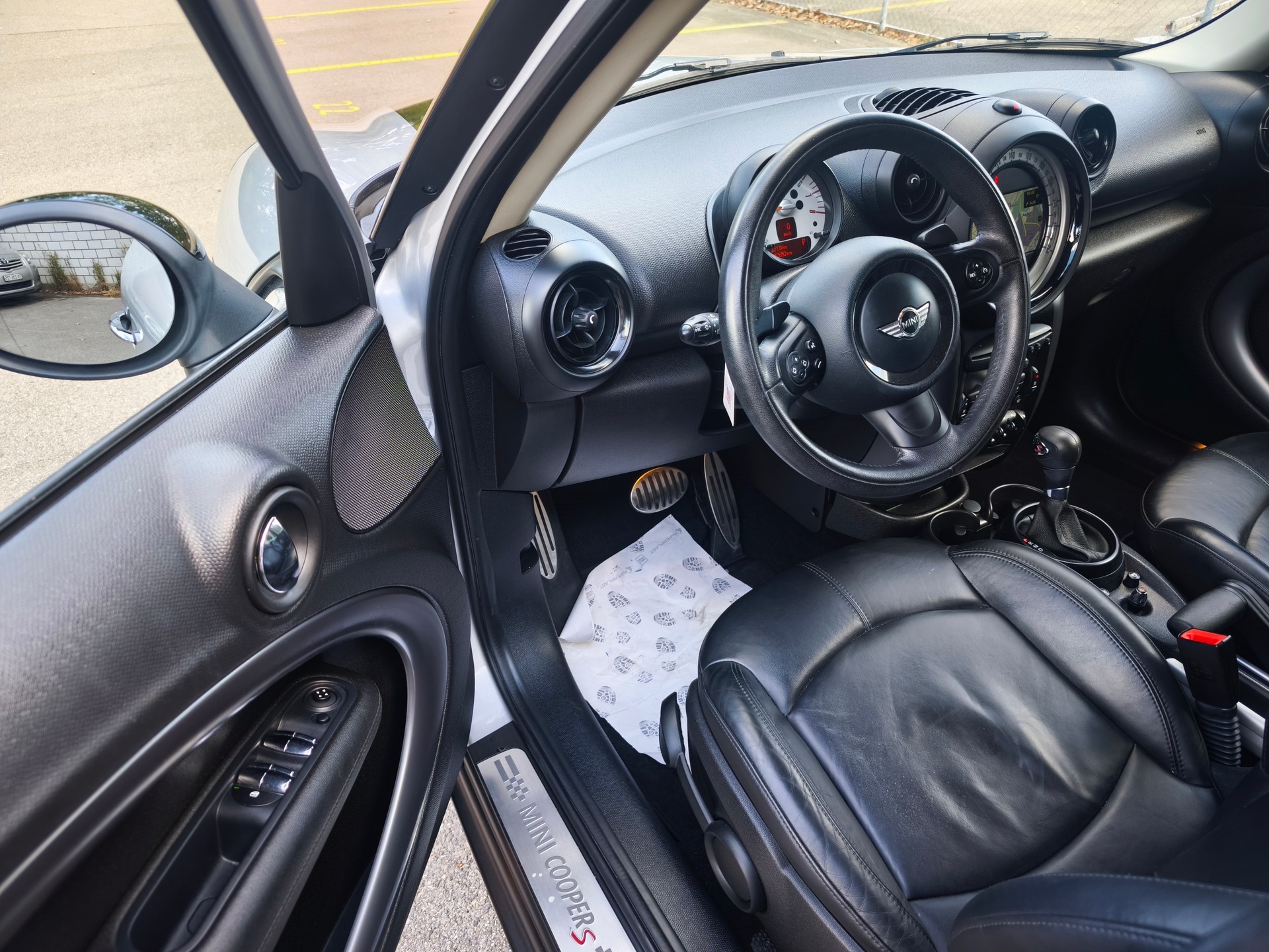 MINI Countryman Cooper S ALL4 Steptronic-image-12
