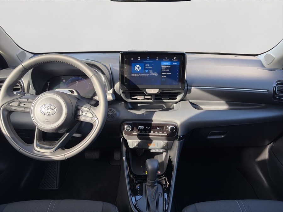 TOYOTA Yaris 1.5 Trend e-CVT-image-10