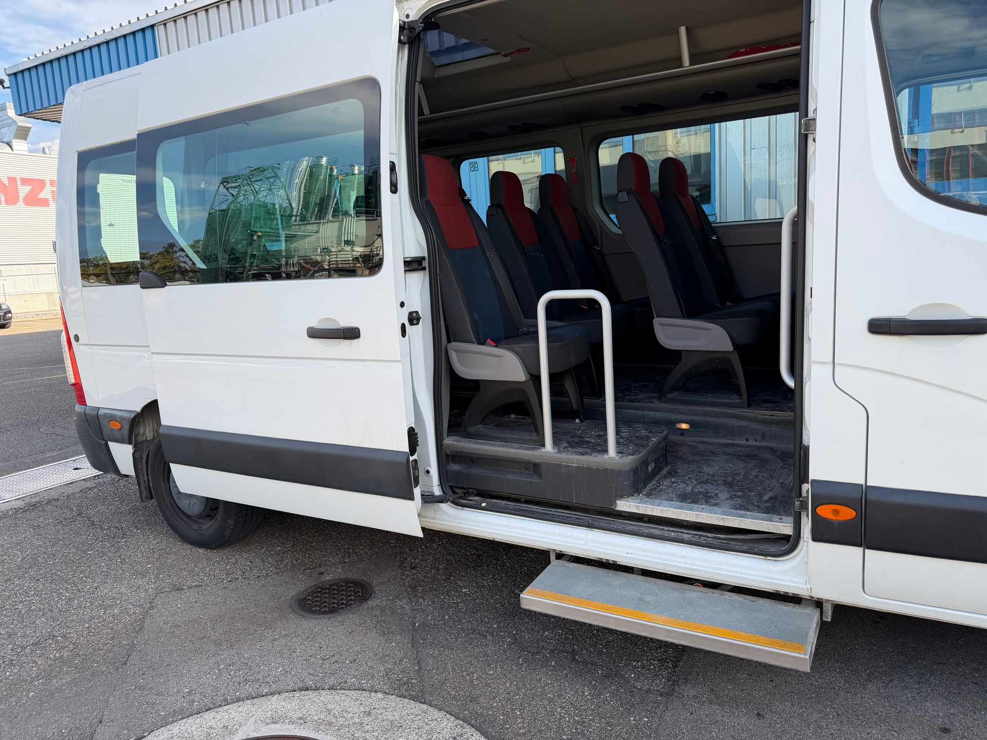 RENAULT MASTER dCi 125 14 Plätze-image-4