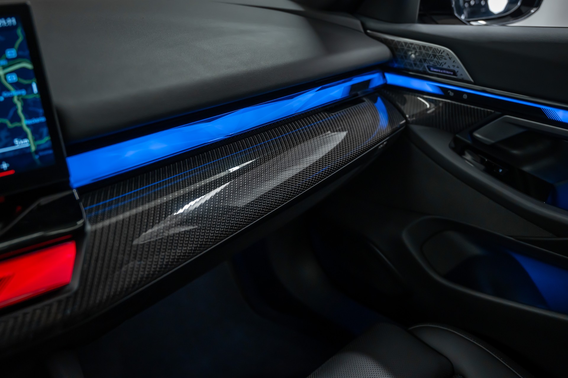 BMW 540d xDrive 48V M Sport Pro Steptronic *M-Performance 21"*Carbon*Panorama*Bowers&Wilkins*-image-21