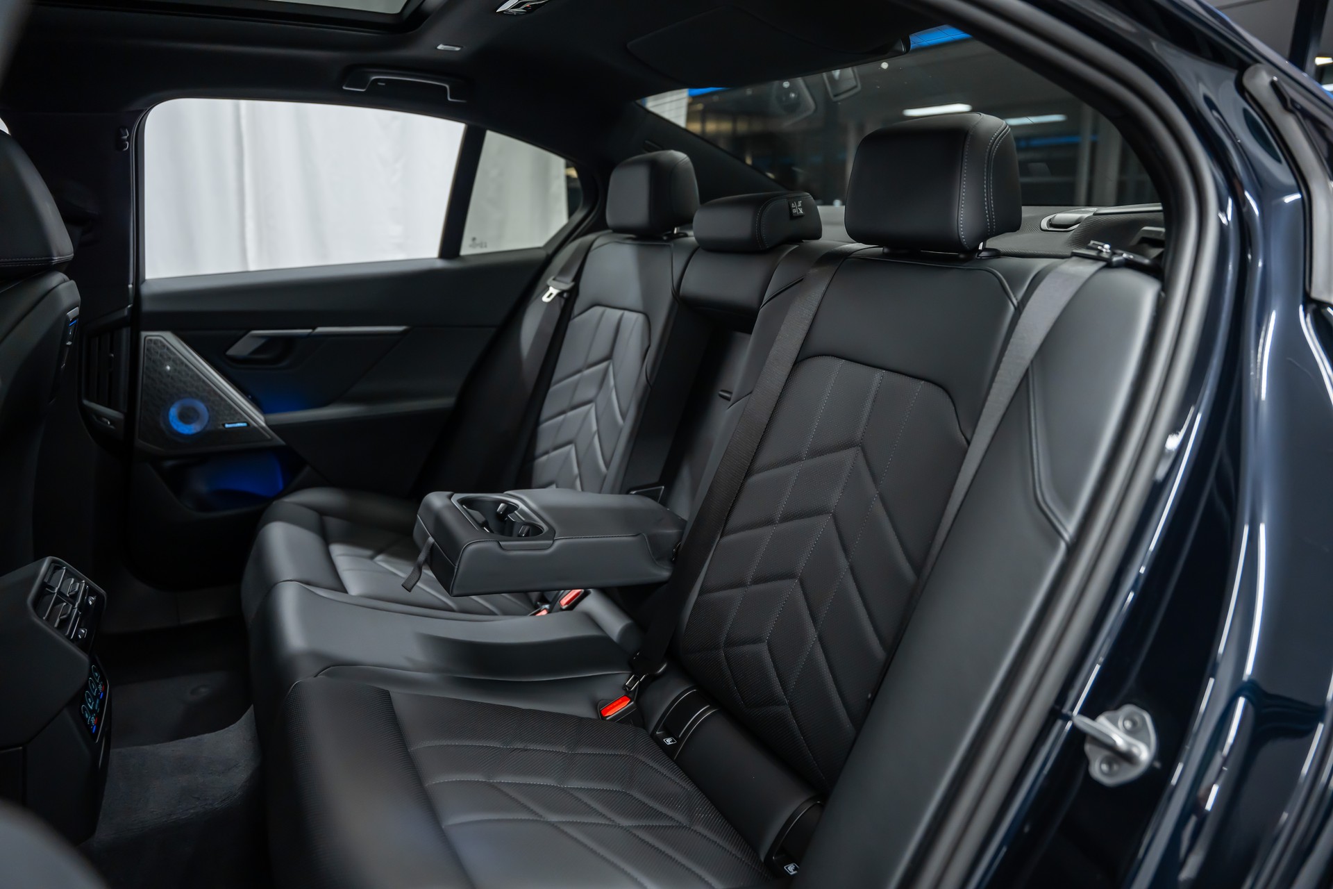 BMW 540d xDrive 48V M Sport Pro Steptronic *M-Performance 21"*Carbon*Panorama*Bowers&Wilkins*-image-14
