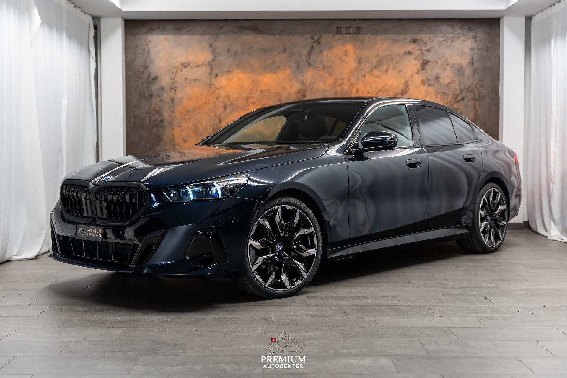 BMW 540d xDrive 48V M Sport Pro Steptronic *M-Performance 21"*Carbon*Panorama*Bowers&Wilkins*-image-0