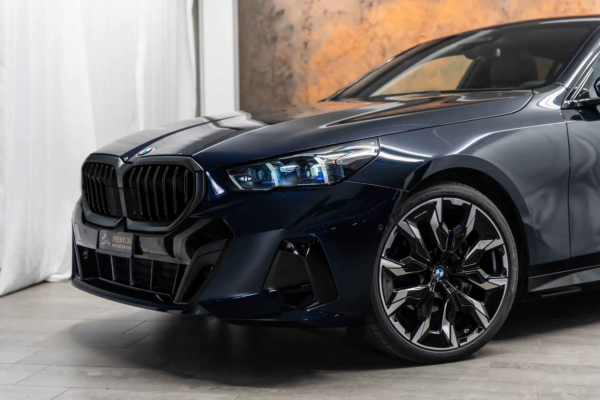 BMW 540d xDrive 48V M Sport Pro Steptronic *M-Performance 21"*Carbon*Panorama*Bowers&Wilkins*-image-2