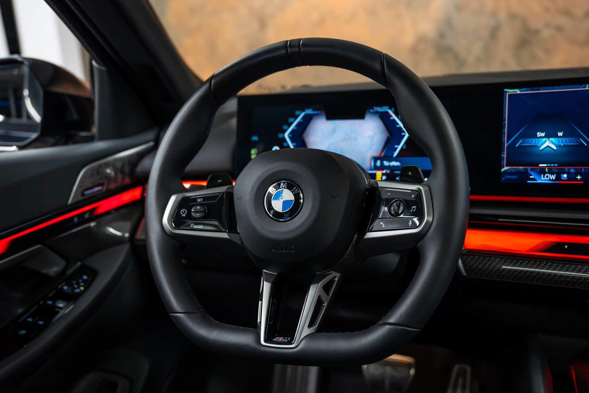 BMW 540d xDrive 48V M Sport Pro Steptronic *M-Performance 21"*Carbon*Panorama*Bowers&Wilkins*-image-17