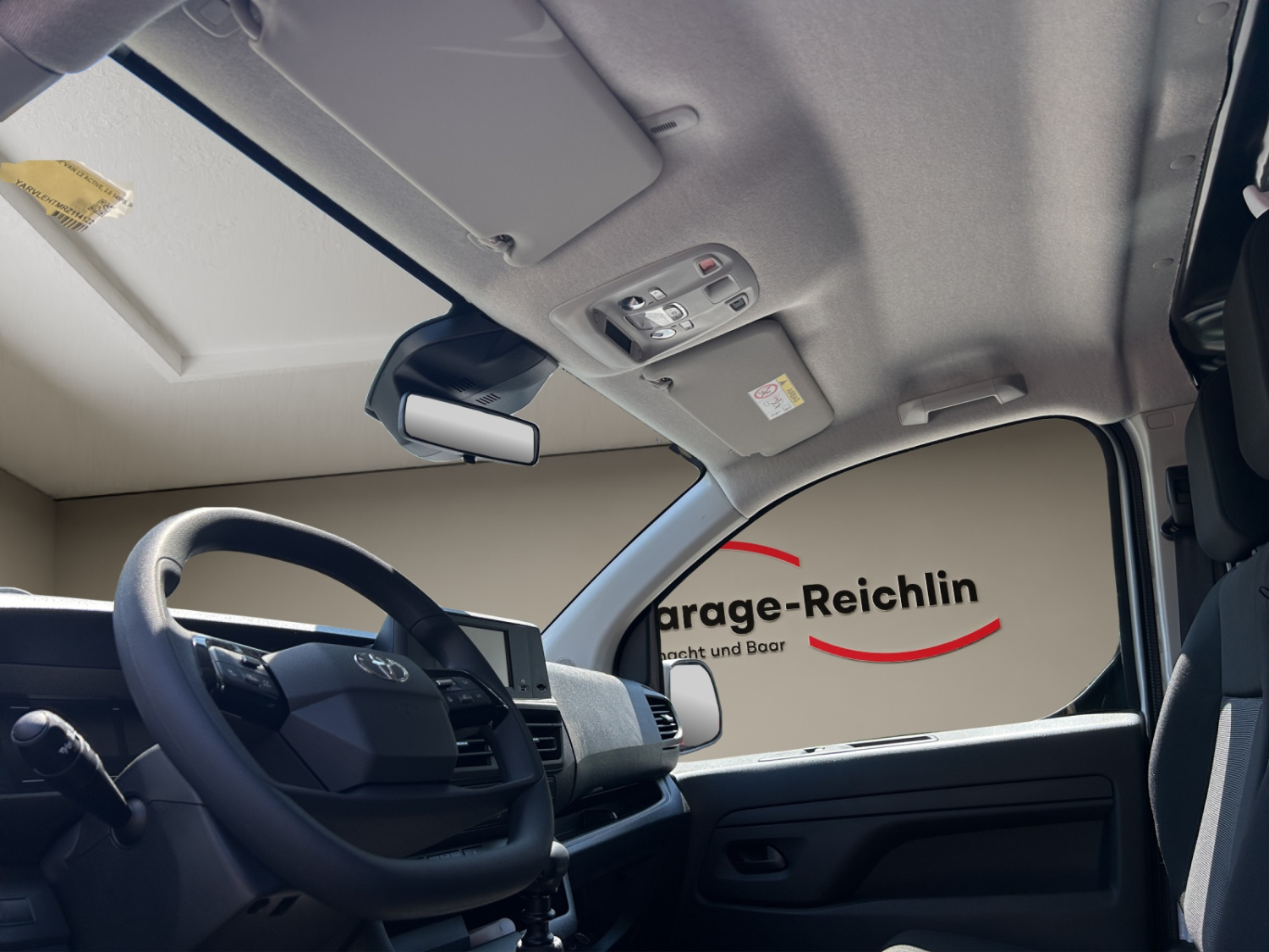 TOYOTA PROACE Van L2 2.0 D Active-image-11