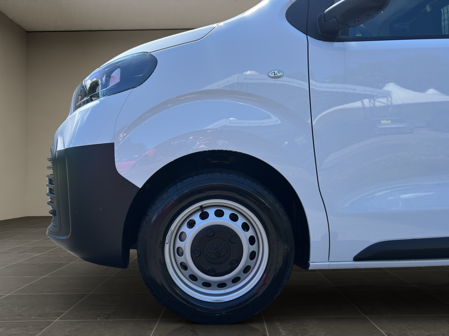 TOYOTA PROACE Van L2 2.0 D Active-image-15