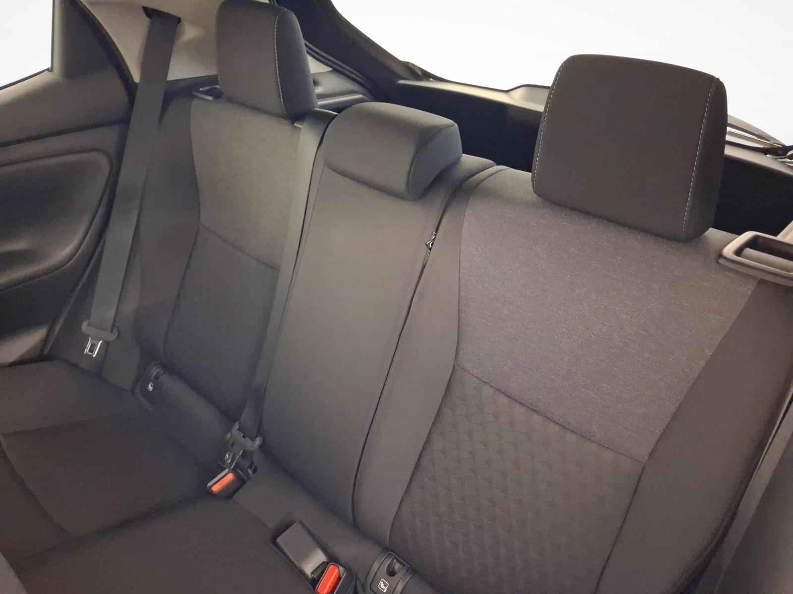 TOYOTA Yaris 1.5 VVT-i HSD Trend-image-10