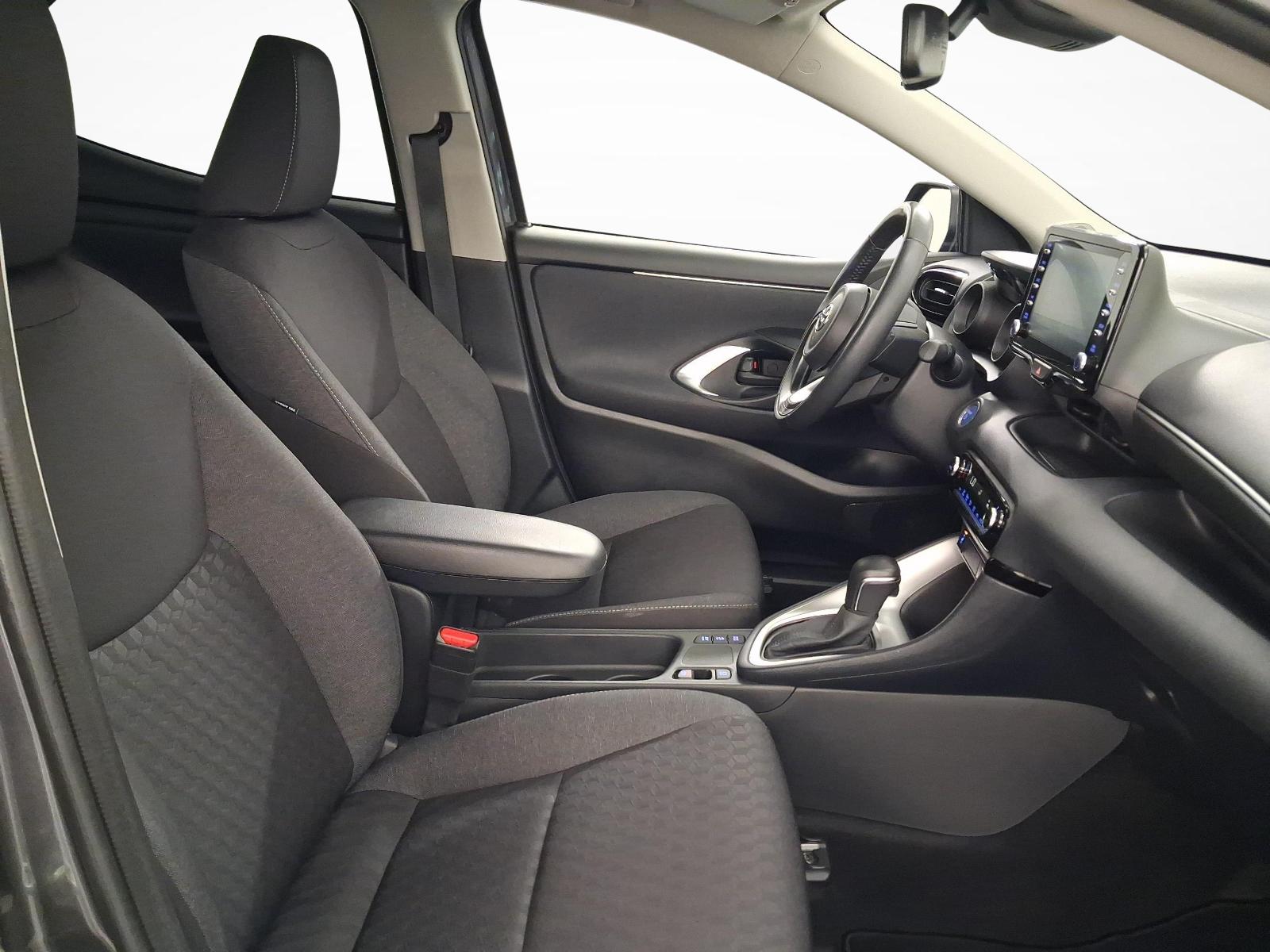 TOYOTA Yaris 1.5 VVT-i HSD Trend-image-9