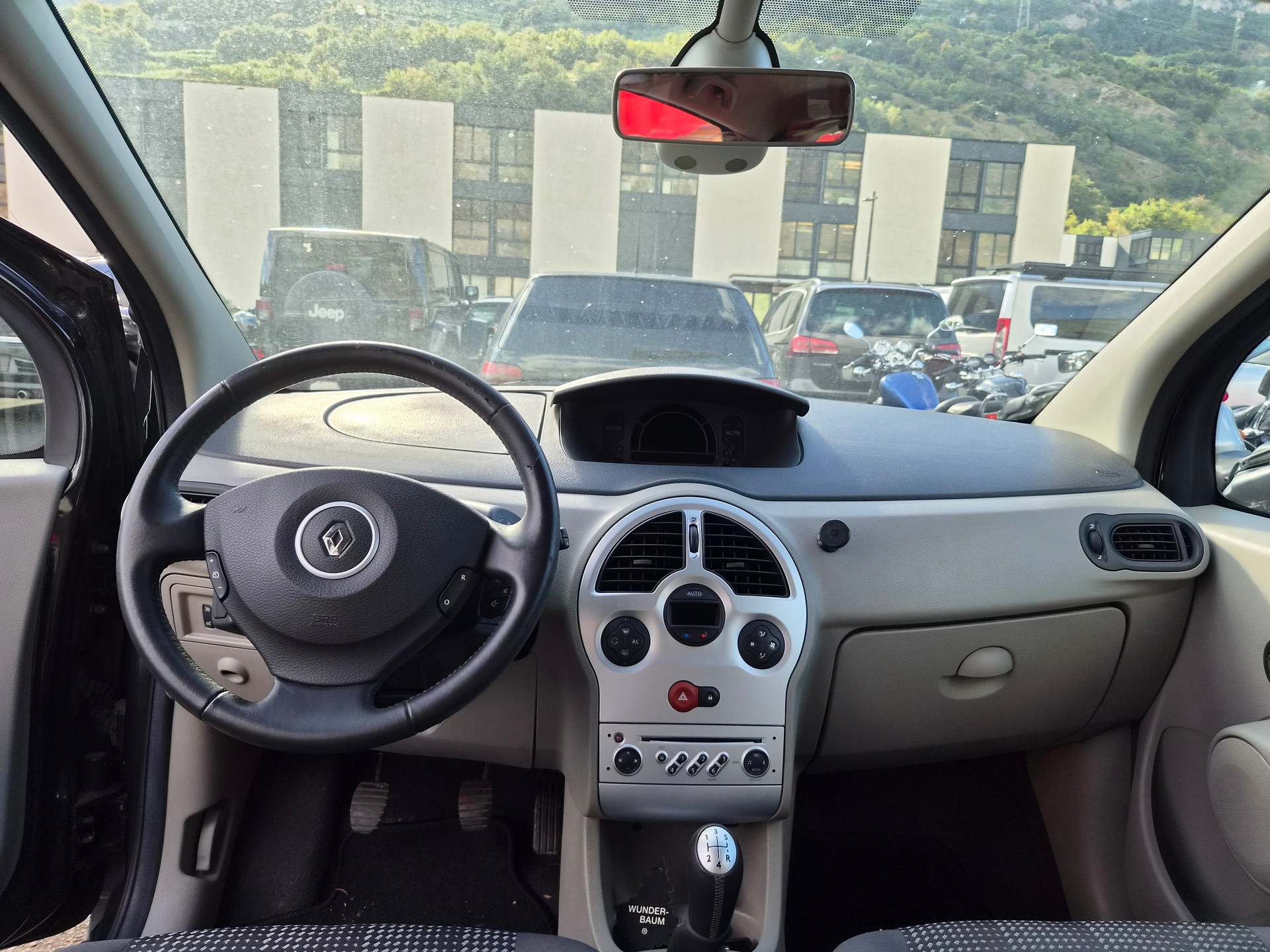 RENAULT Modus 1.4 16V Dynamique Luxe-image-6
