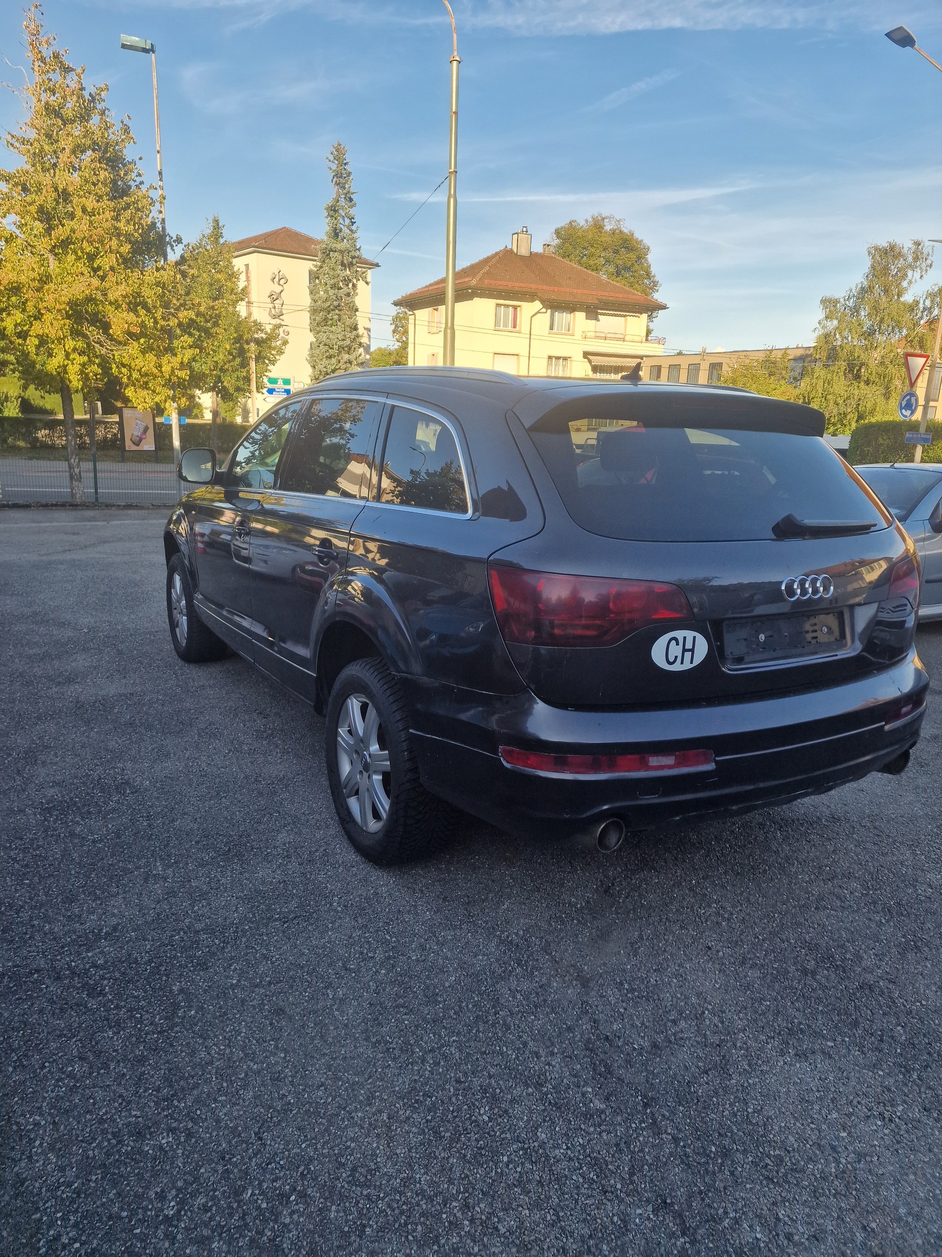 AUDI Q7 3.0 TDI quattro tiptronic-image-4