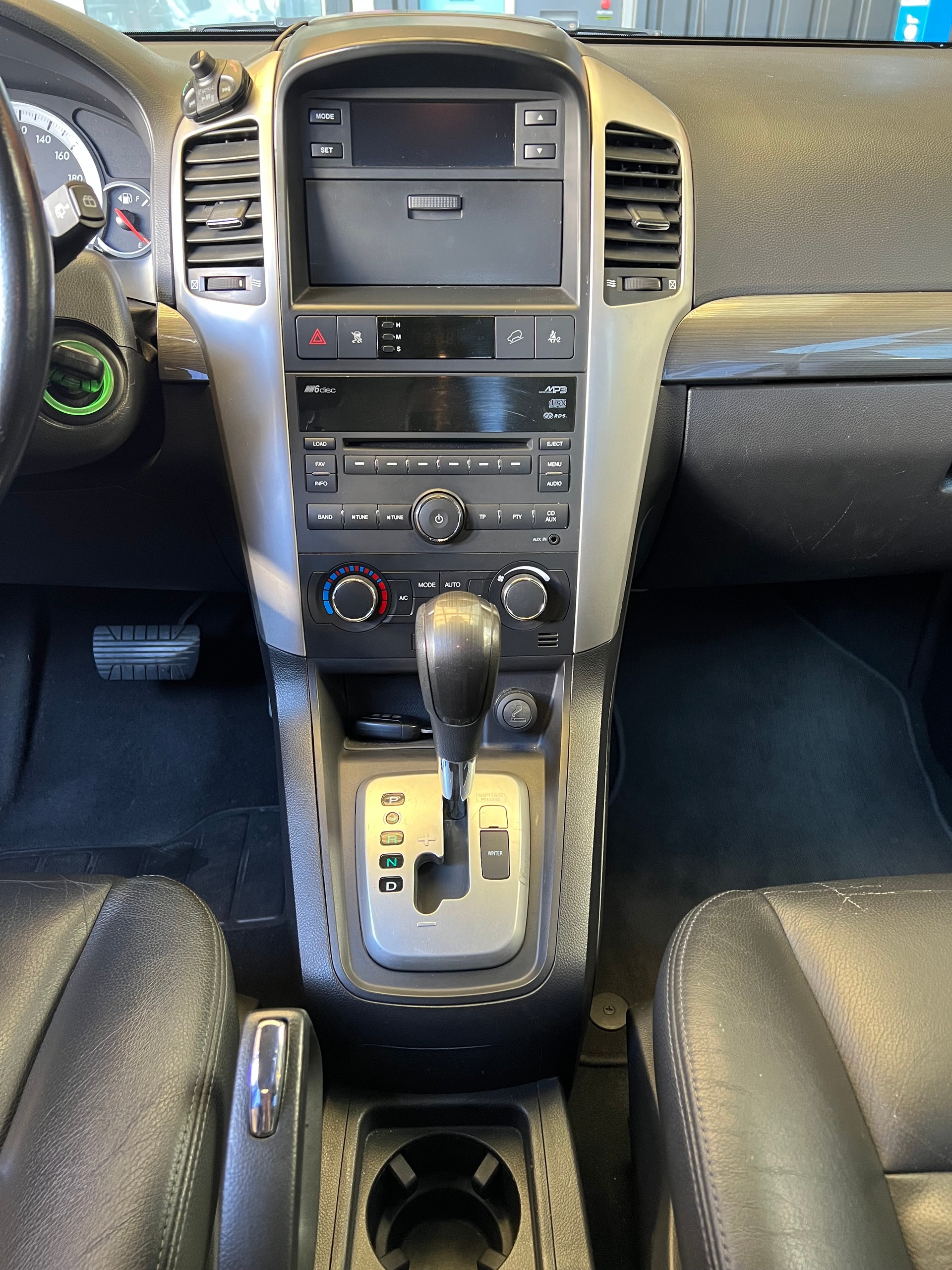 CHEVROLET Captiva 3.2 V6 LT Executive 4WD Automatic-image-5
