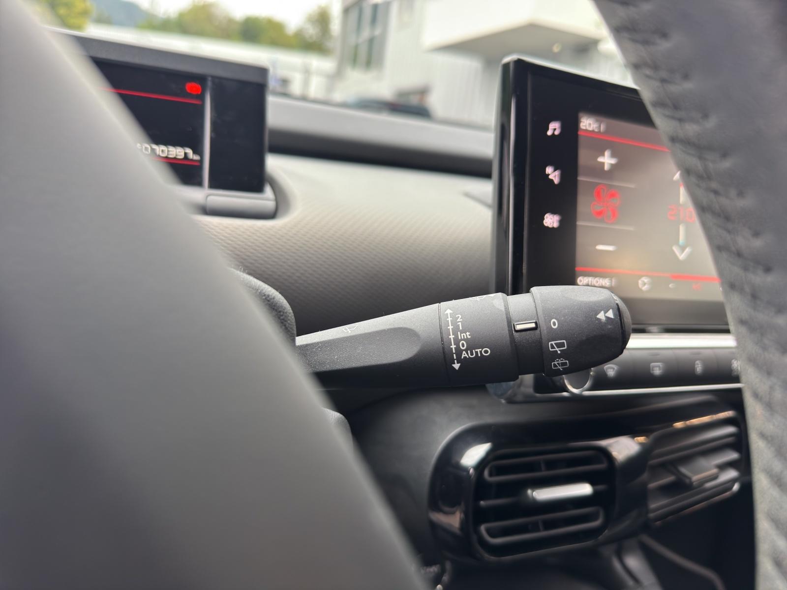CITROEN C4 Cactus 1.2 130 Shine-image-14
