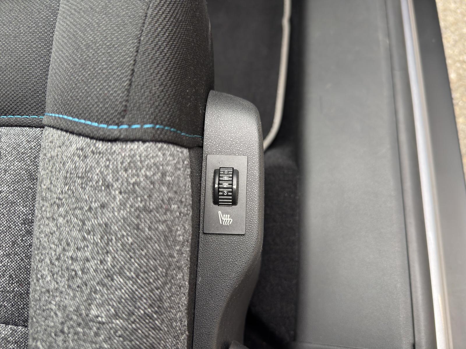 CITROEN C4 Cactus 1.2 130 Shine-image-19