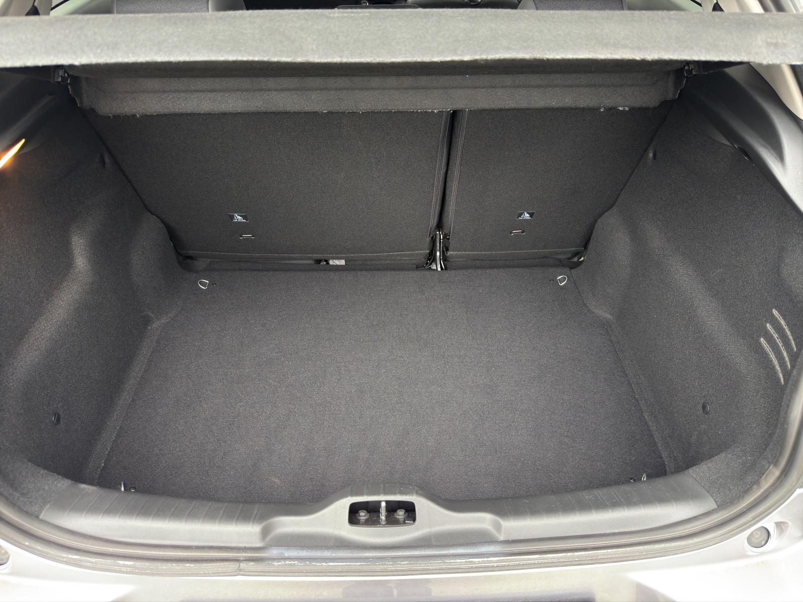 CITROEN C4 Cactus 1.2 130 Shine-image-17