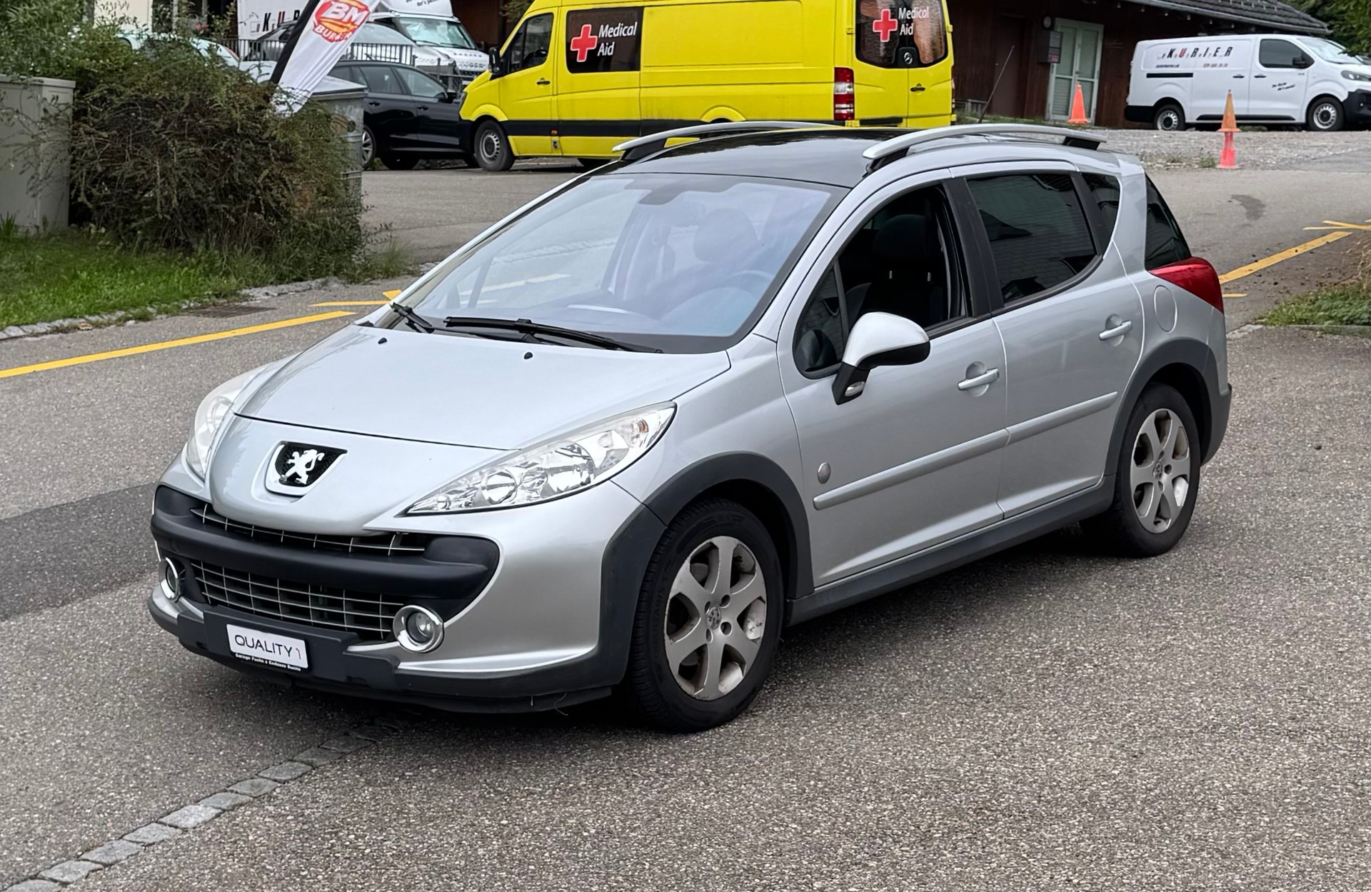 PEUGEOT 207 SW 1.6 16V Outdoor-image-0