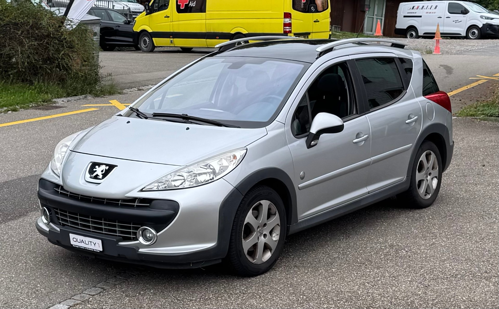 PEUGEOT 207 SW 1.6 16V Outdoor-image-1