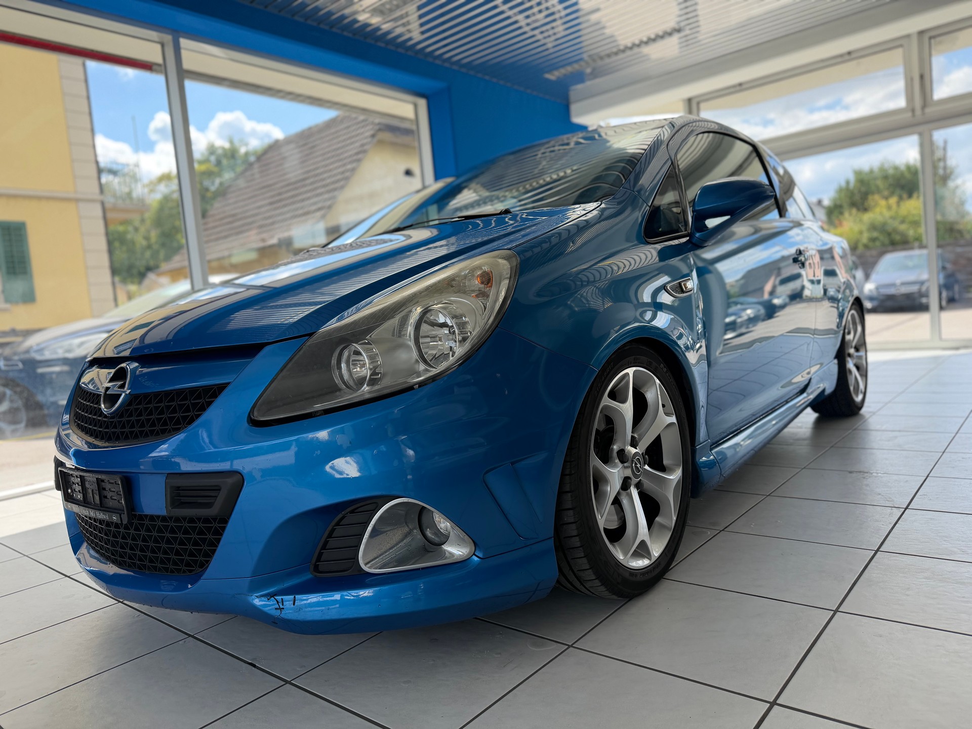 OPEL Corsa 1.6 Turbo OPC-image-1