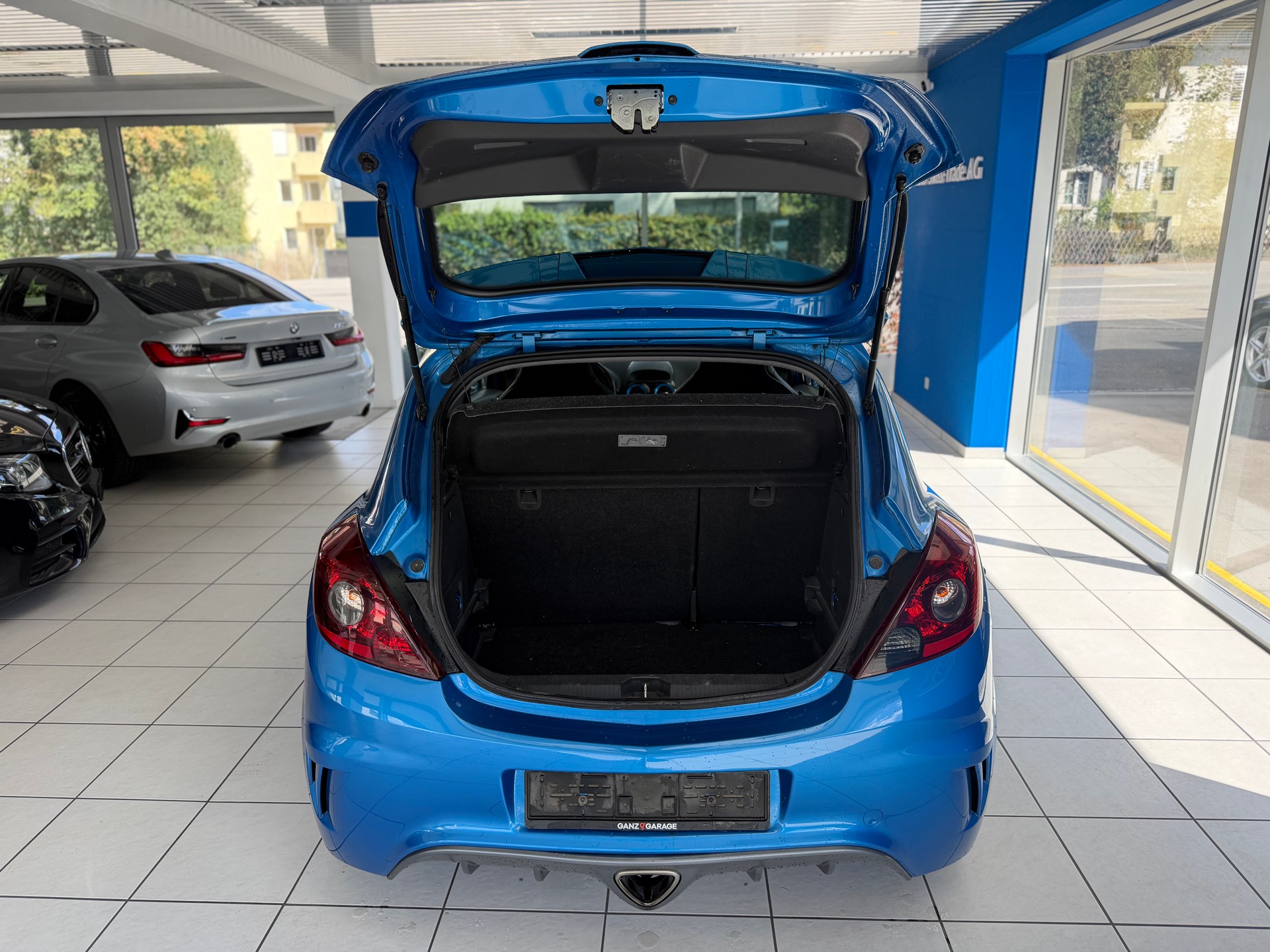 OPEL Corsa 1.6 Turbo OPC-image-8