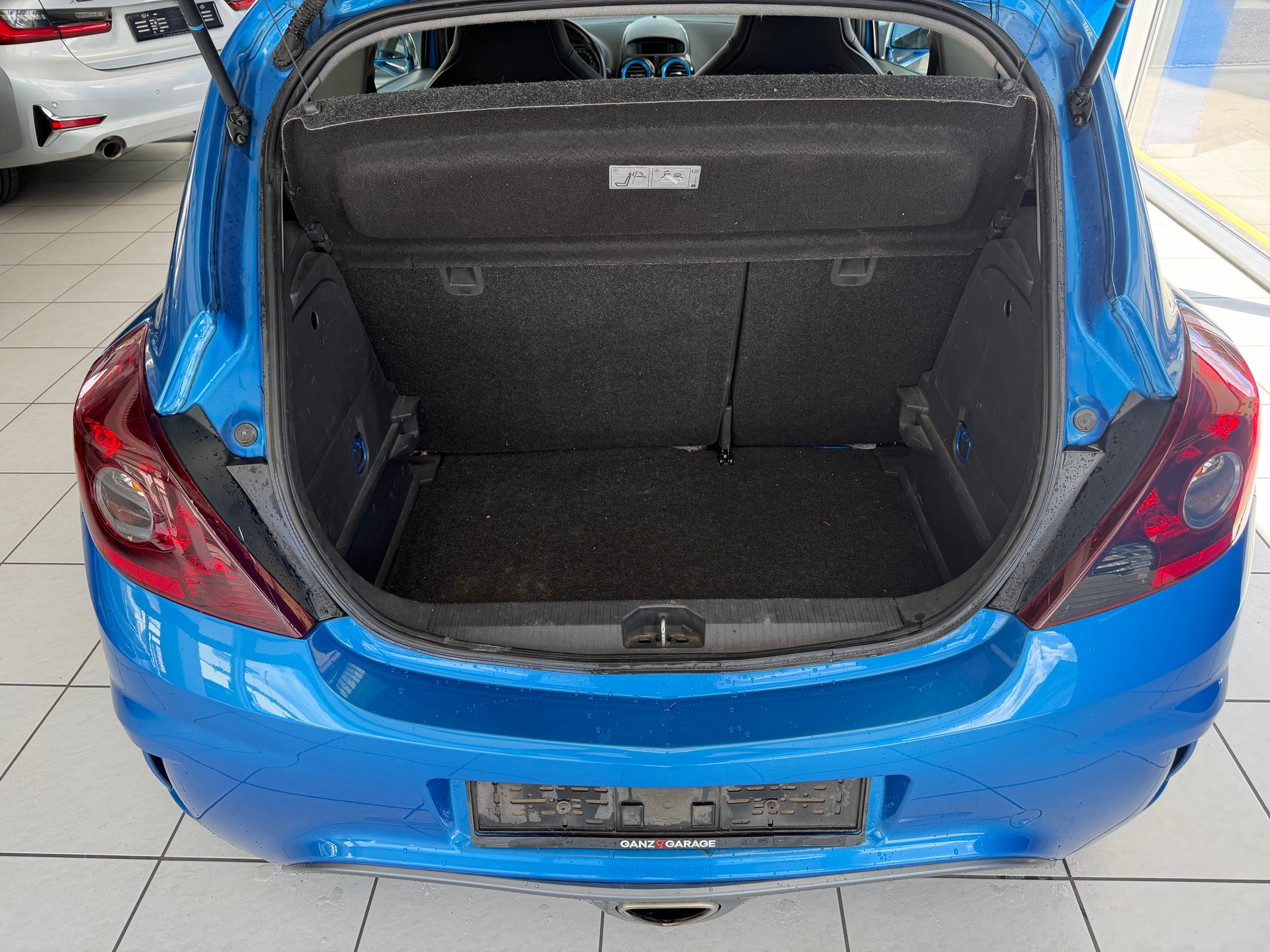 OPEL Corsa 1.6 Turbo OPC-image-9