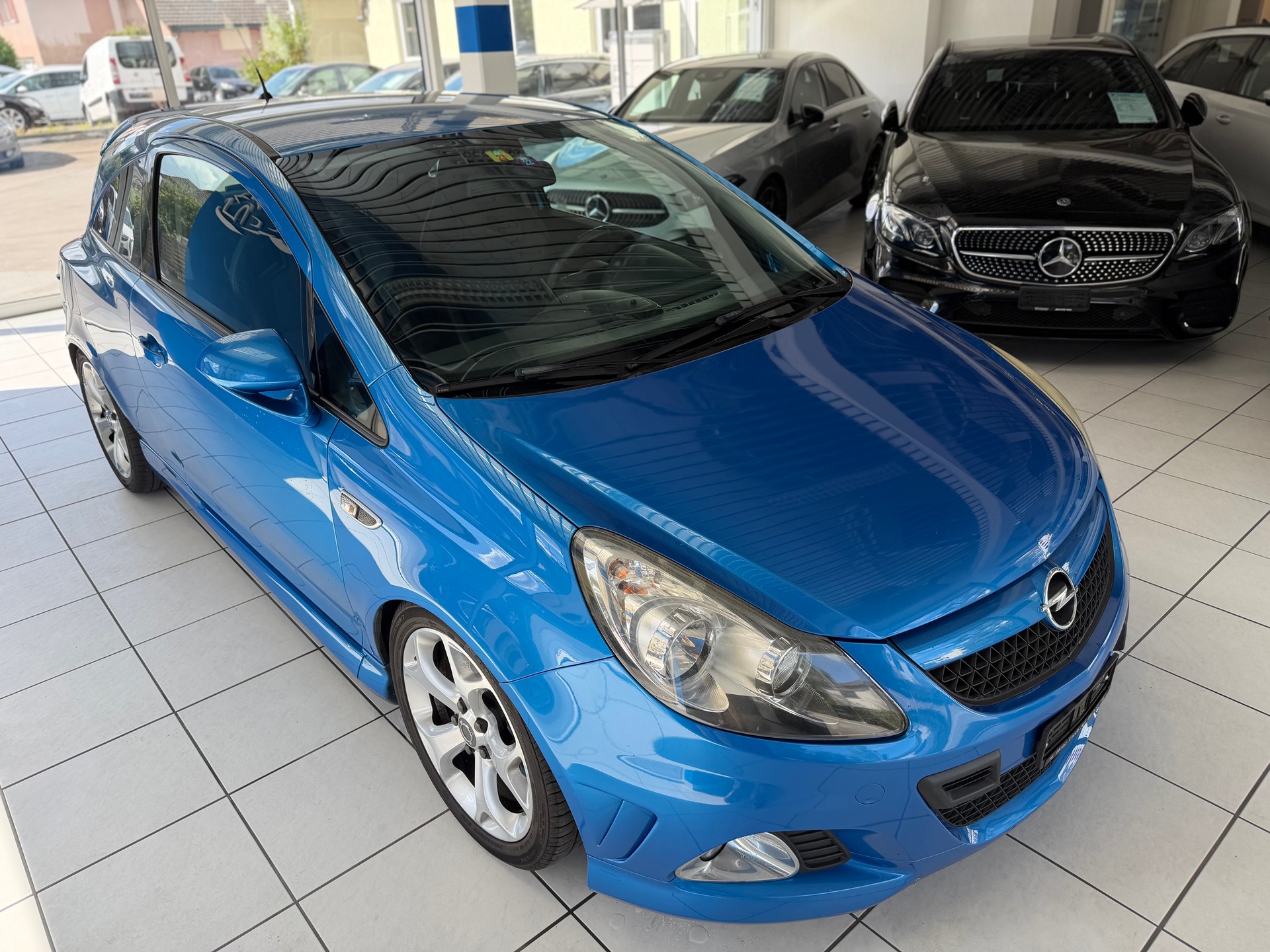 OPEL Corsa 1.6 Turbo OPC-image-2