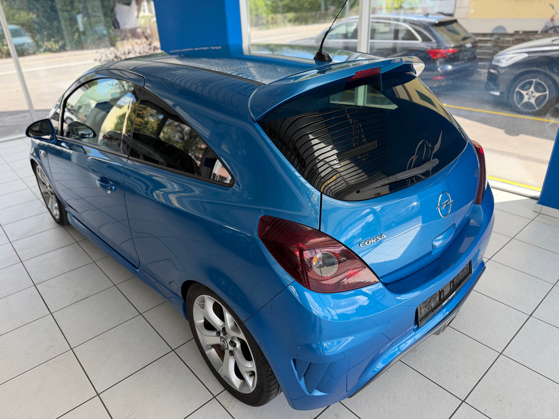 OPEL Corsa 1.6 Turbo OPC-image-6