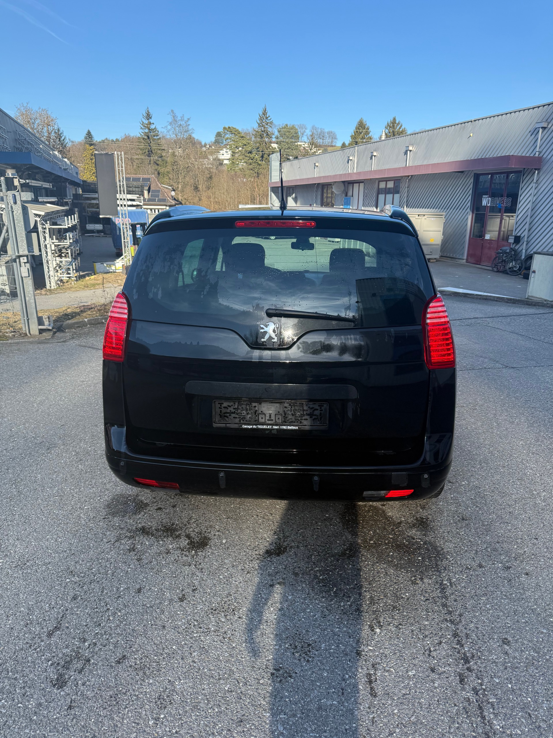 PEUGEOT 5008 1.6 16V T Active-image-4